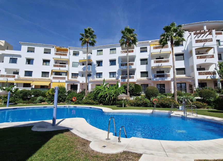 Resale - Apartment - Middle Floor Apartment - Benalmádena - Benalmadena Costa