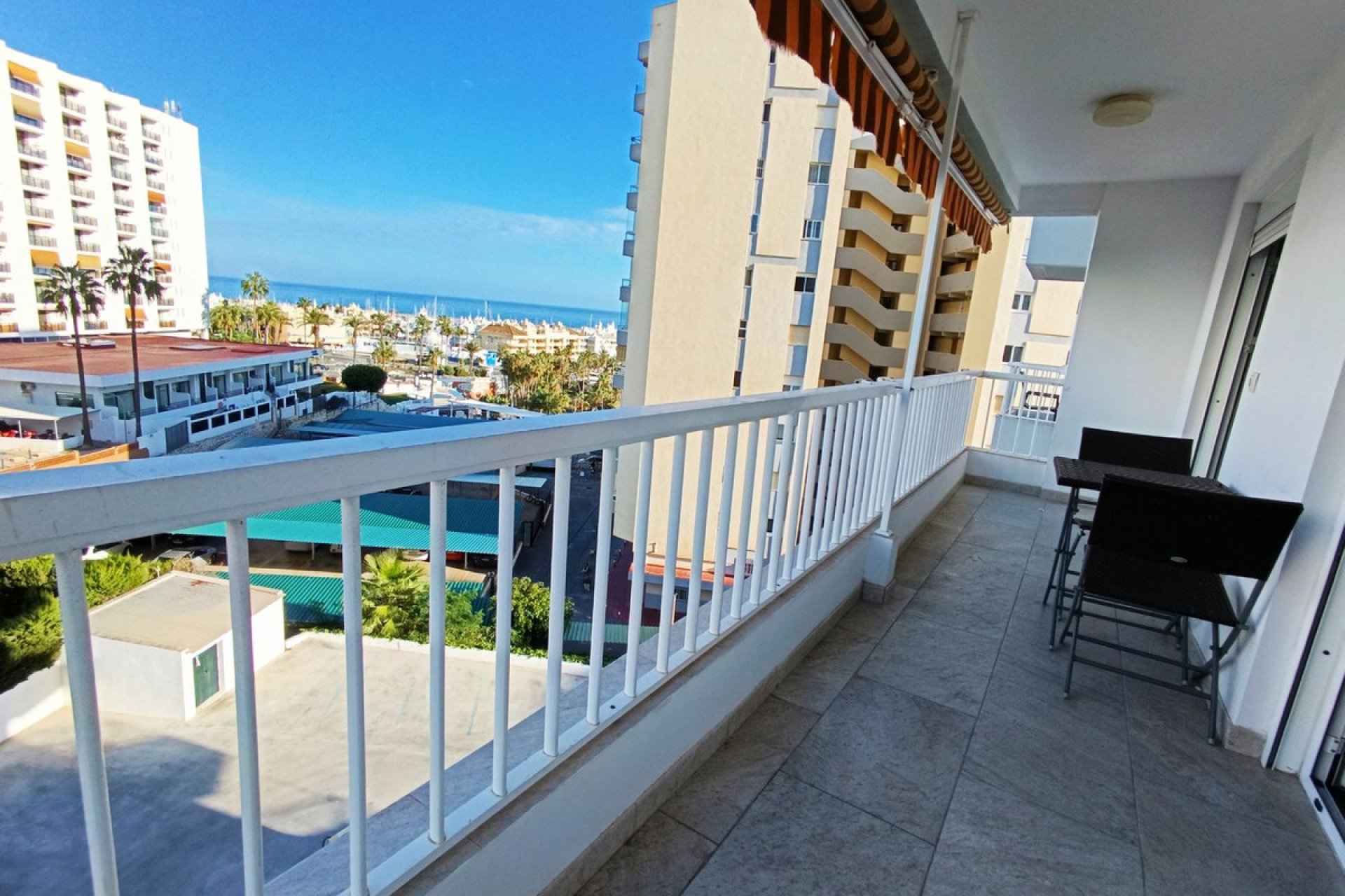 Resale - Apartment - Middle Floor Apartment - Benalmádena - Benalmadena Costa