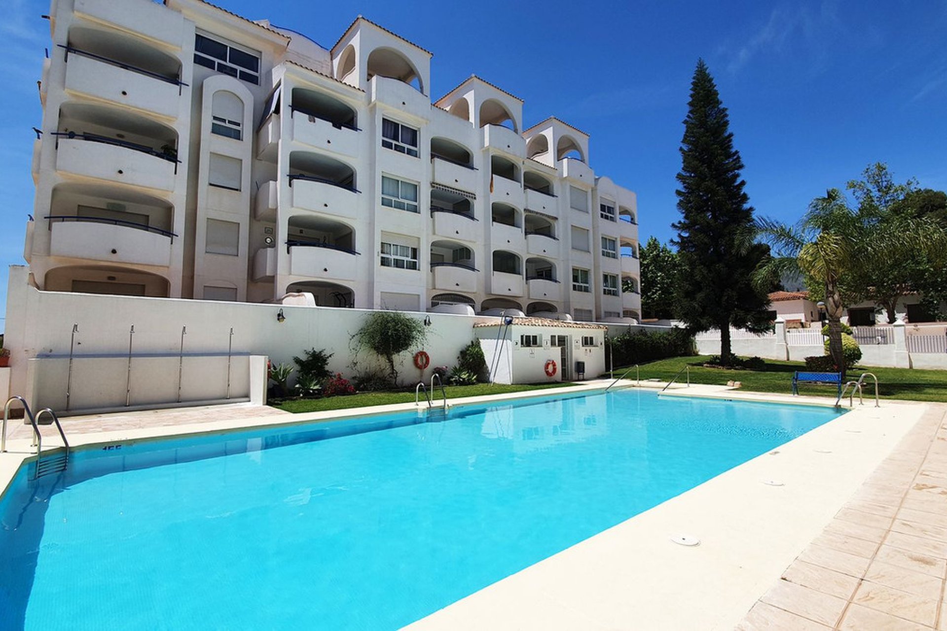 Resale - Apartment - Middle Floor Apartment - Benalmádena - Benalmadena Costa