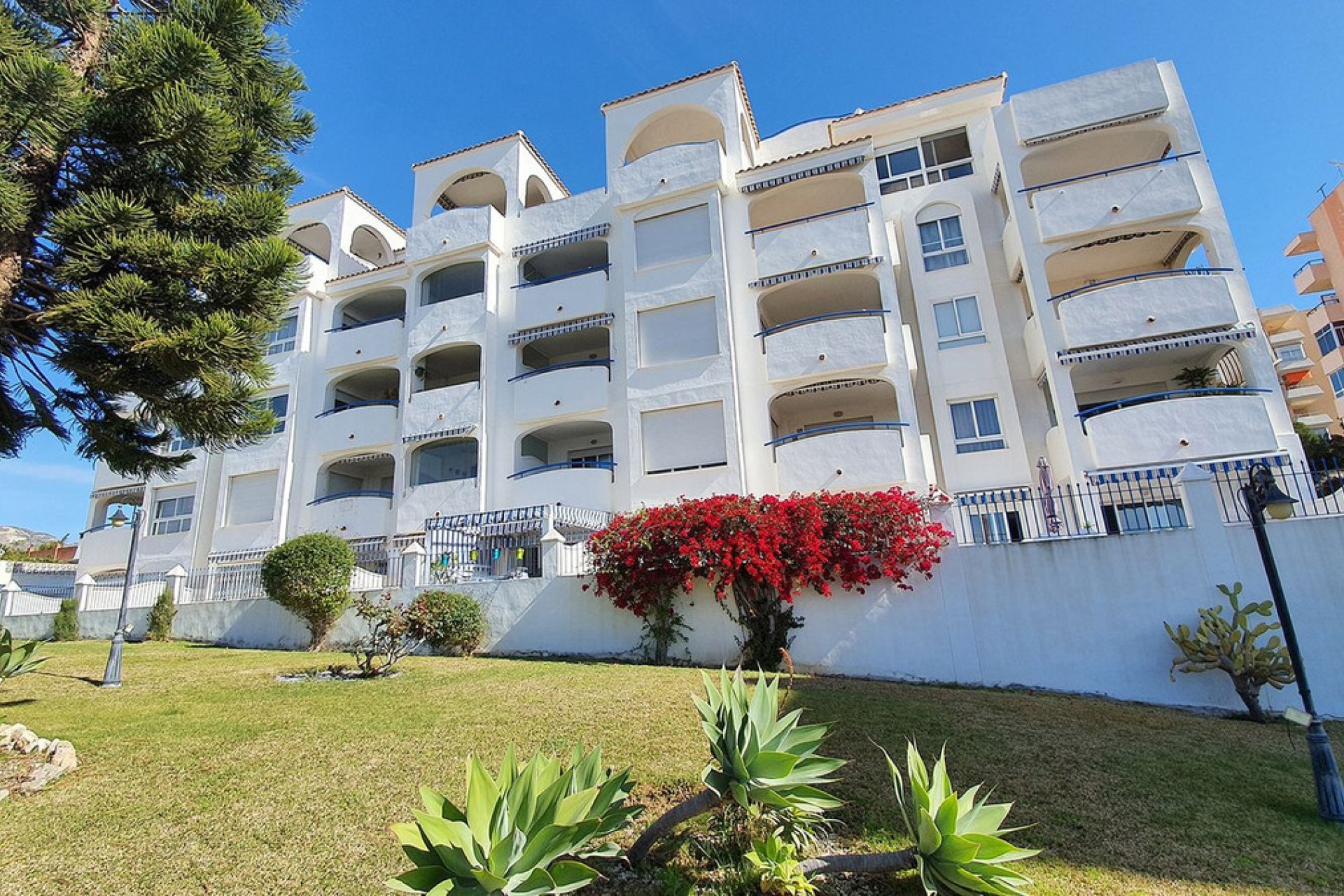 Resale - Apartment - Middle Floor Apartment - Benalmádena - Benalmadena Costa