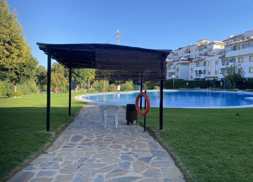 Resale - Apartment - Middle Floor Apartment - Benalmádena - Benalmadena Pueblo