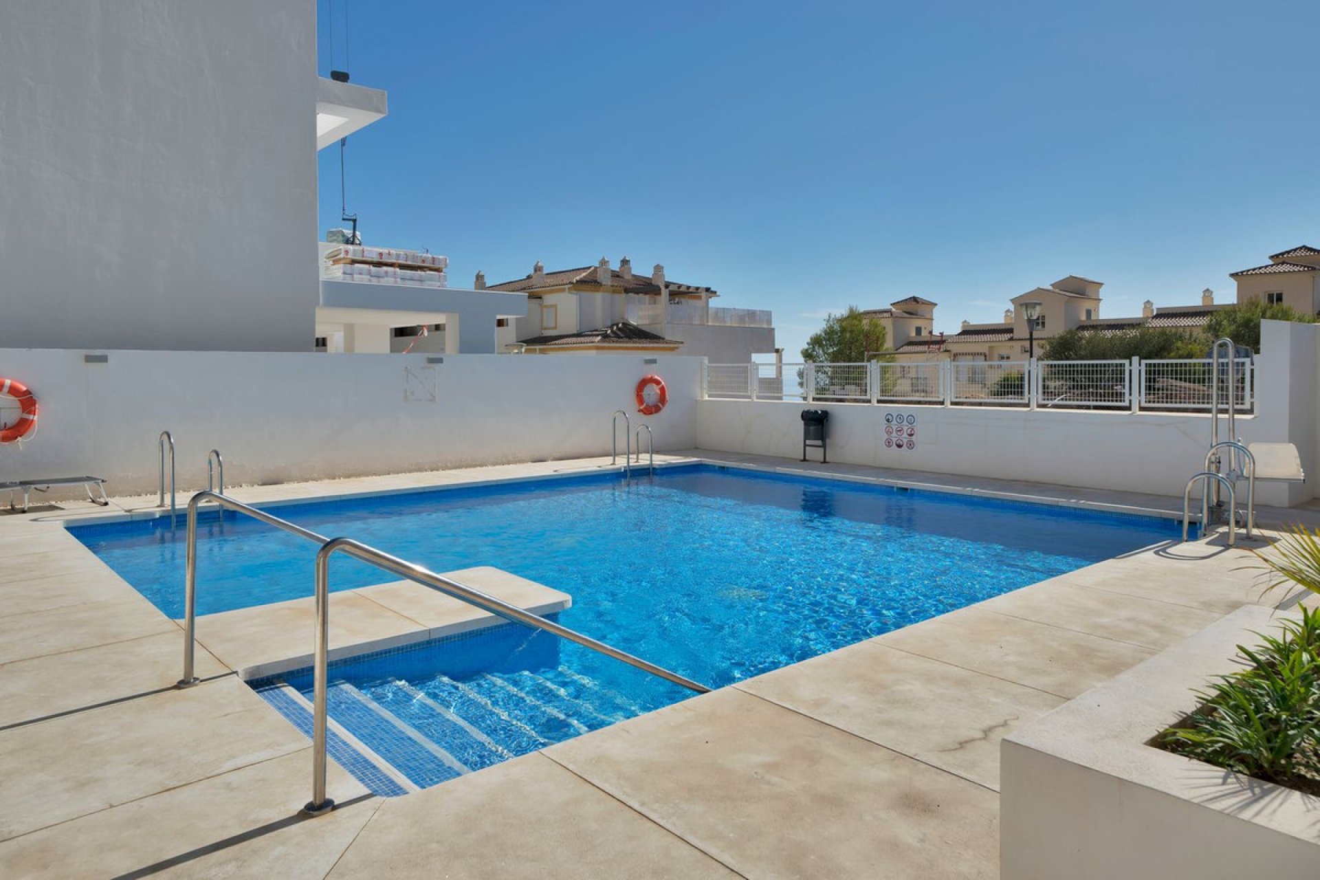 Resale - Apartment - Middle Floor Apartment - Benalmádena - Benalmadena Pueblo