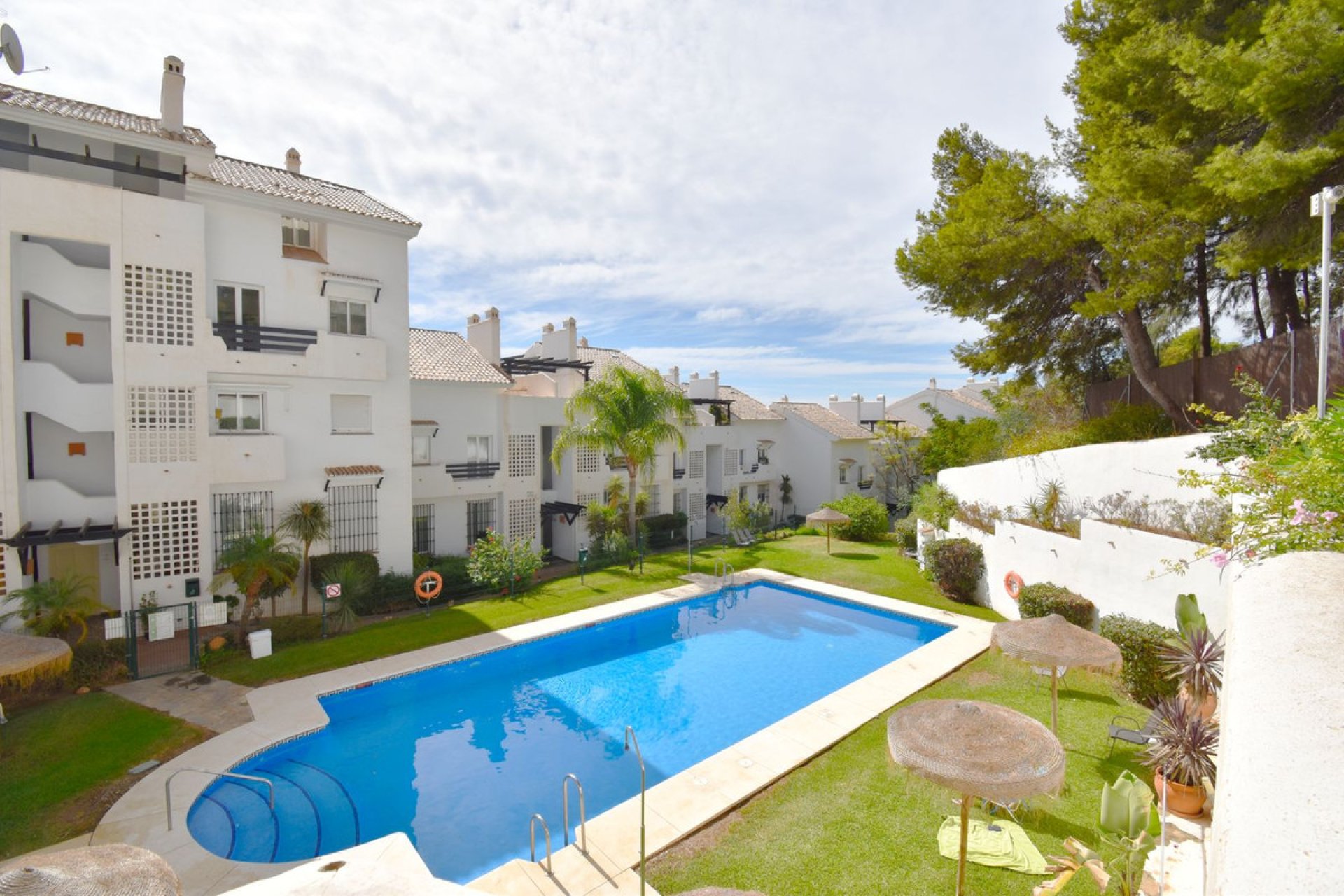 Resale - Apartment - Middle Floor Apartment - Benalmádena - Torrequebrada