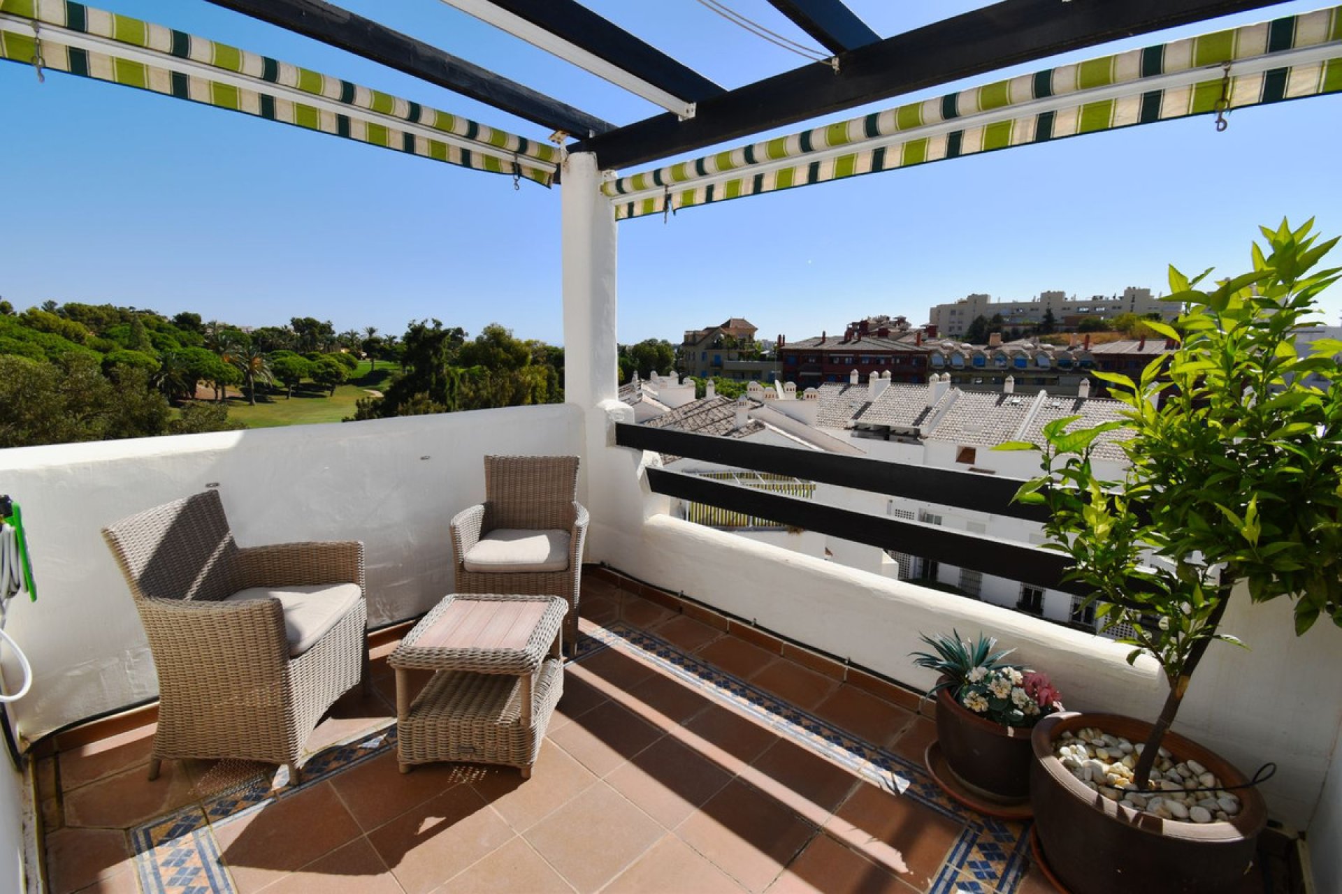 Resale - Apartment - Middle Floor Apartment - Benalmádena - Torrequebrada