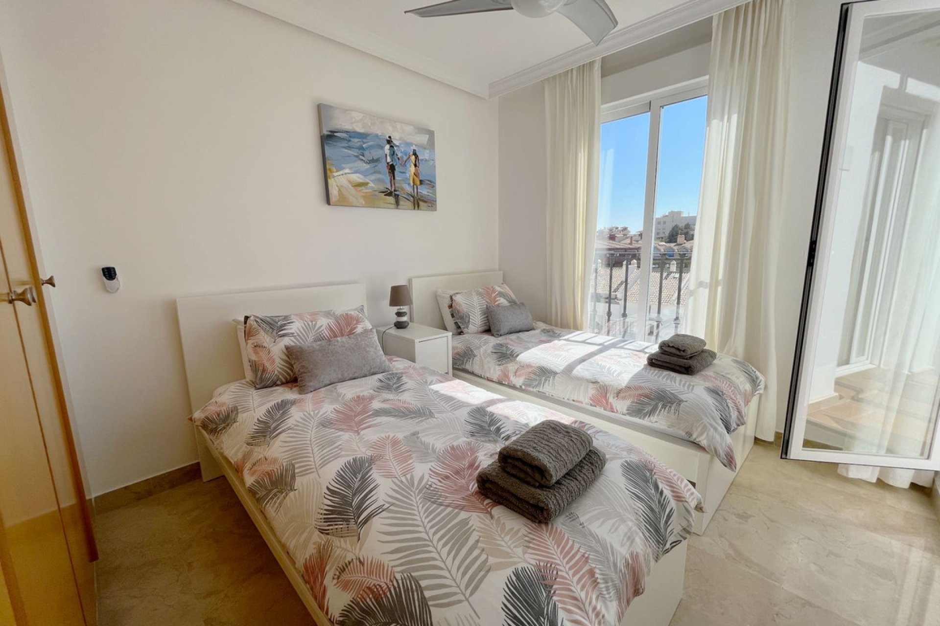 Resale - Apartment - Middle Floor Apartment - Benalmádena - Torrequebrada