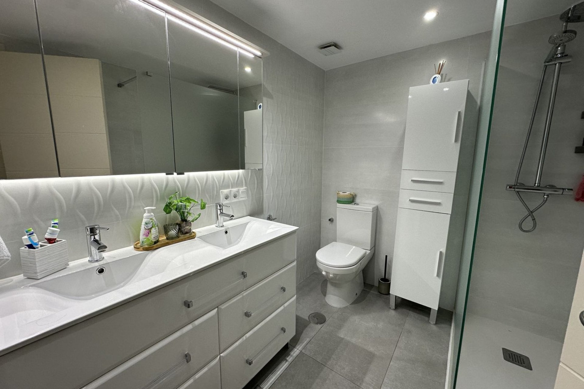 Resale - Apartment - Middle Floor Apartment - Casares - Casares Centro