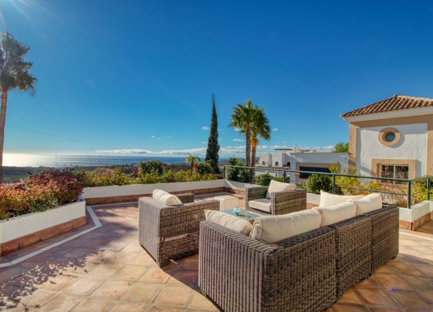 Resale - Apartment - Middle Floor Apartment - Casares - Casares Centro