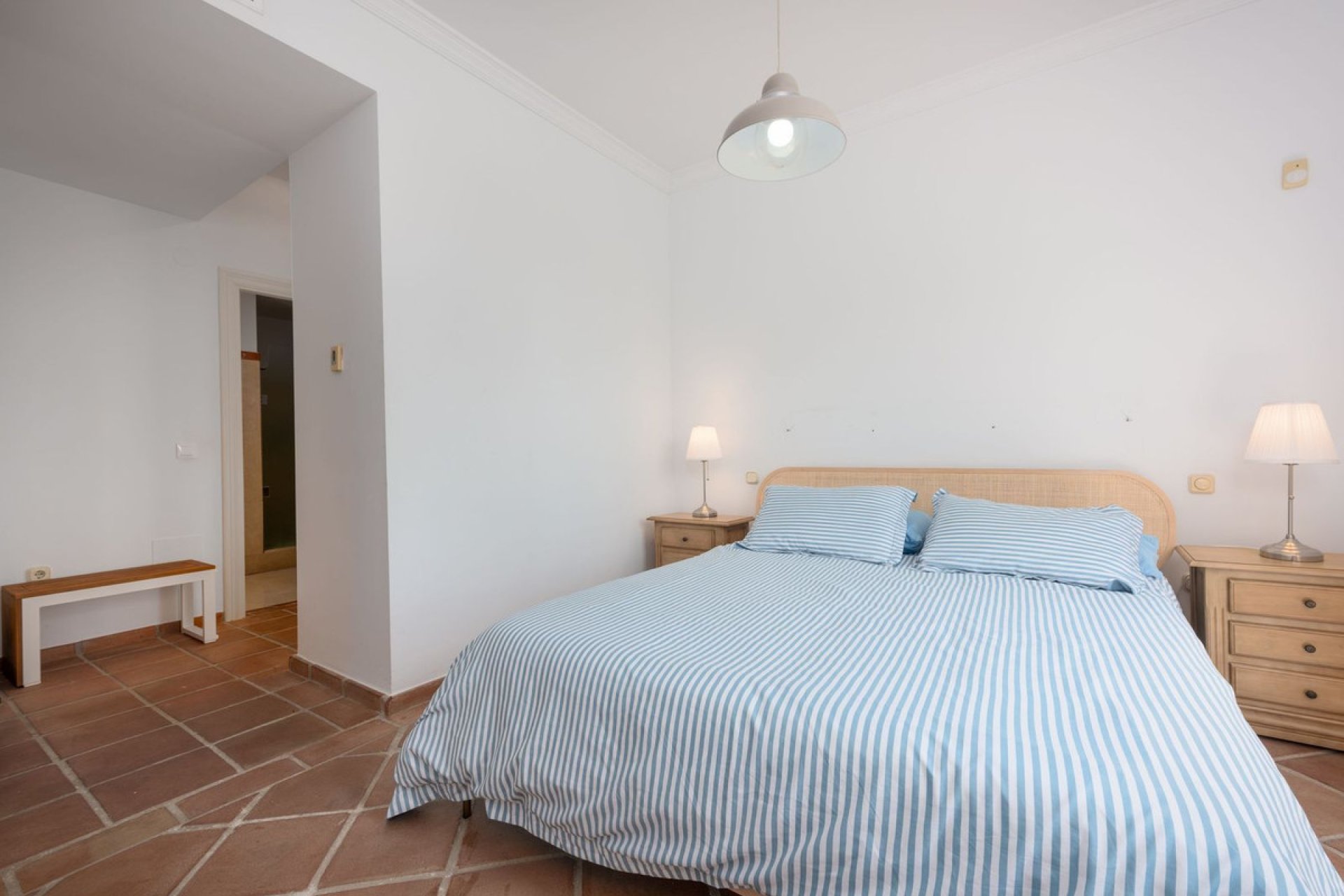 Resale - Apartment - Middle Floor Apartment - Casares - Casares Centro