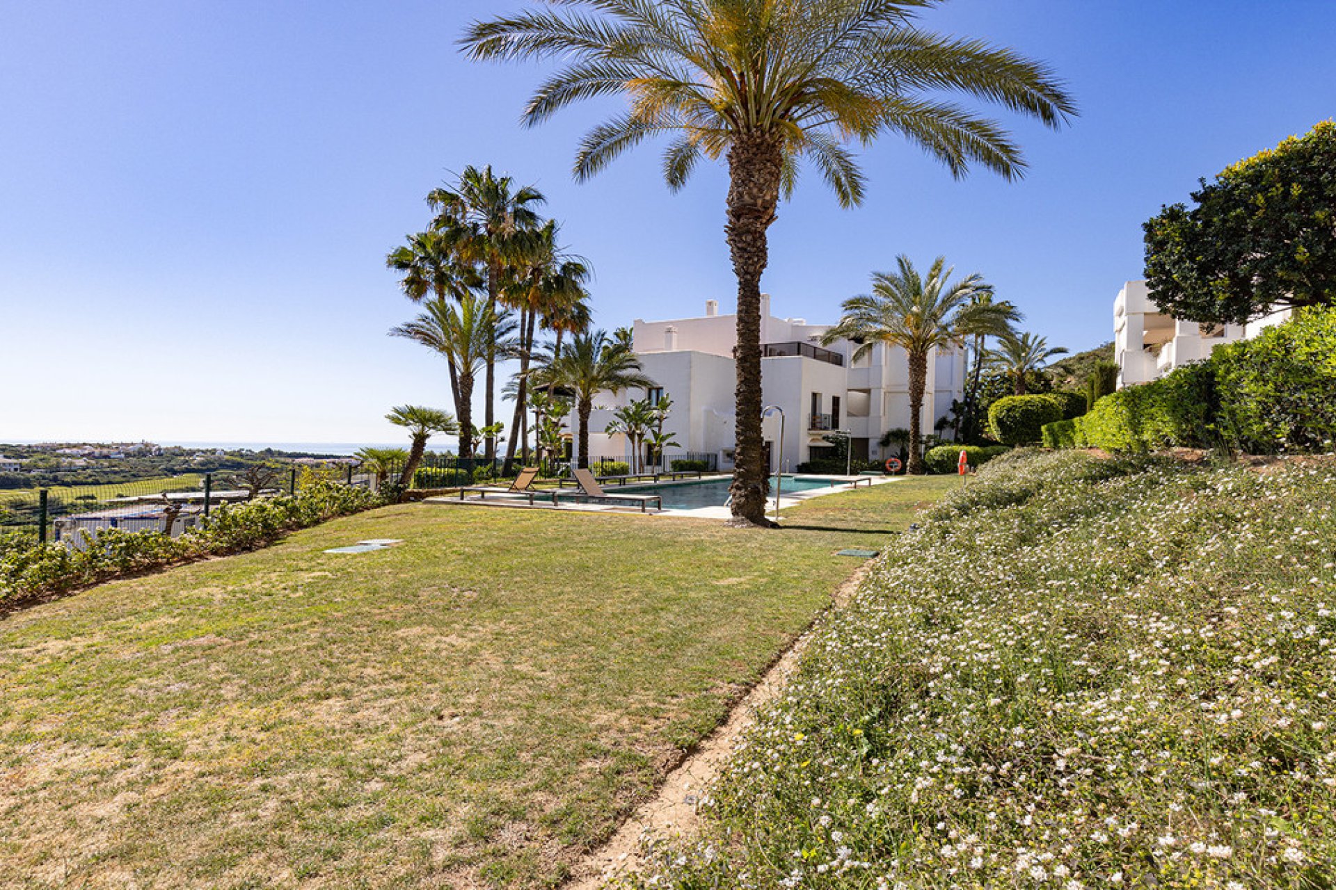 Resale - Apartment - Middle Floor Apartment - Casares - Casares Centro