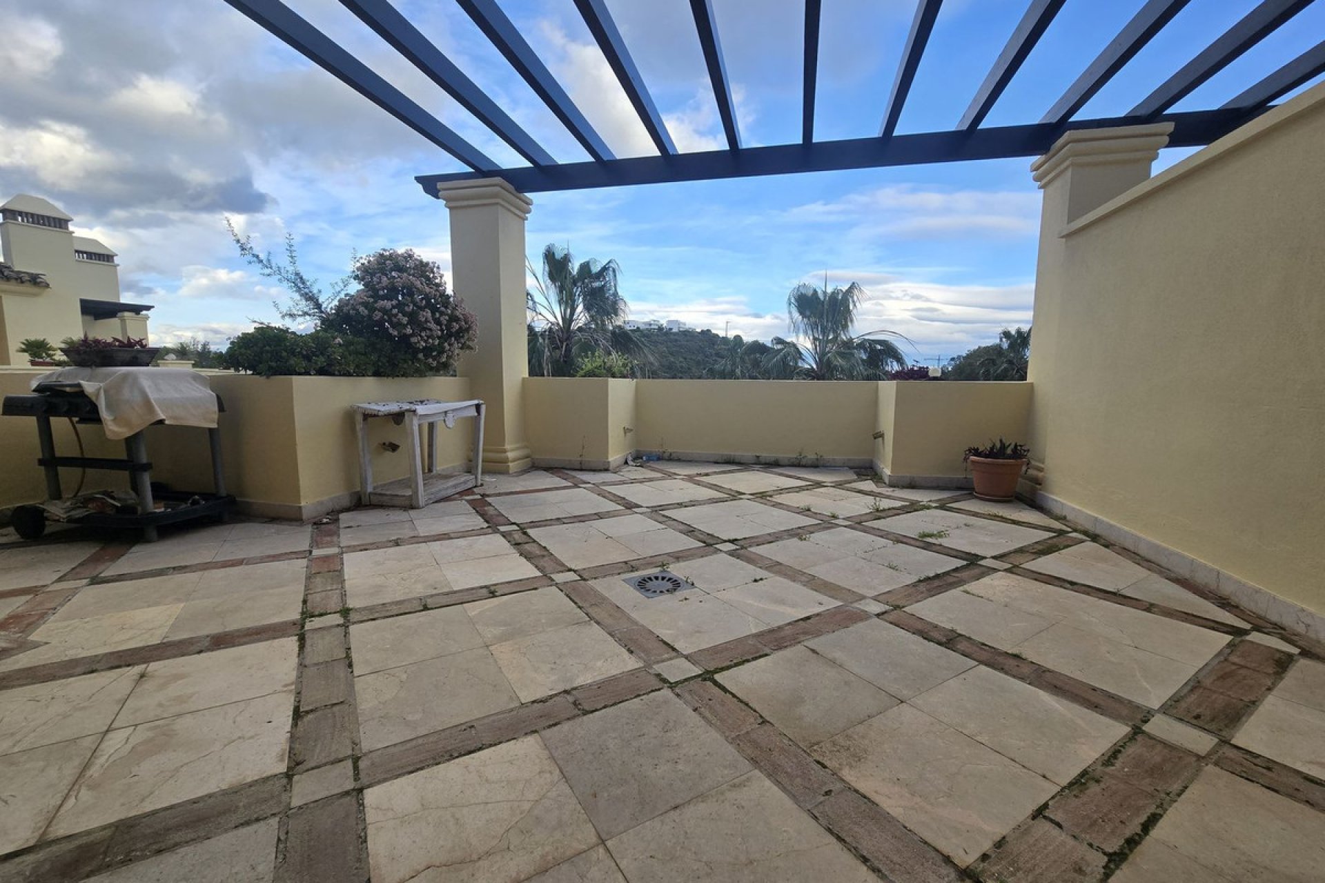 Resale - Apartment - Middle Floor Apartment - Casares - Casares Centro