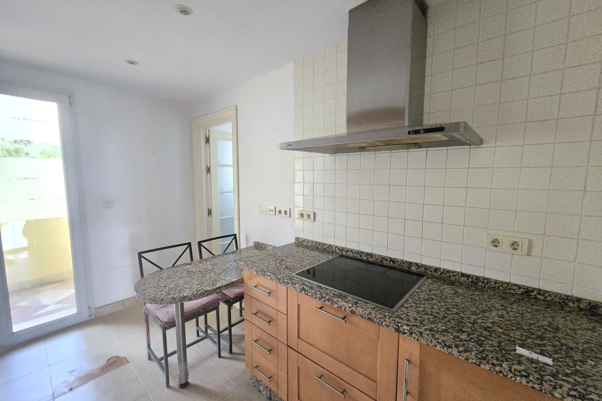 Resale - Apartment - Middle Floor Apartment - Casares - Casares Centro