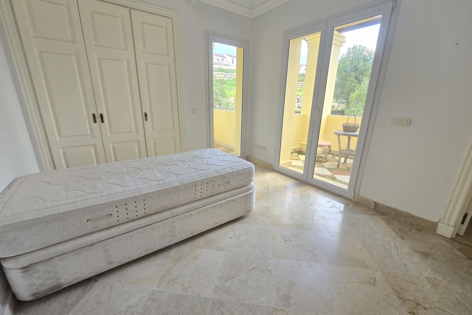 Resale - Apartment - Middle Floor Apartment - Casares - Casares Centro