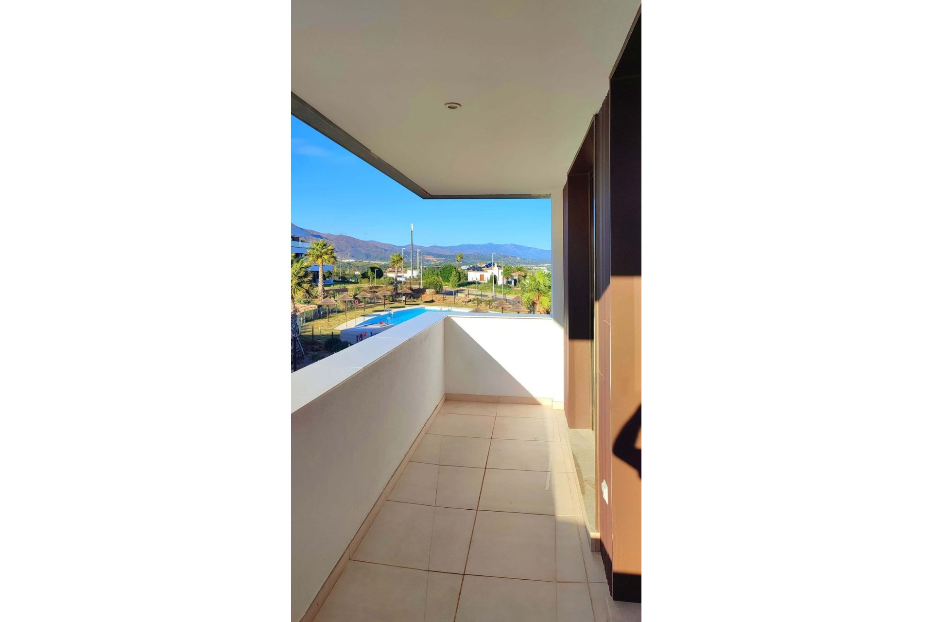 Resale - Apartment - Middle Floor Apartment - Casares - Casares Playa