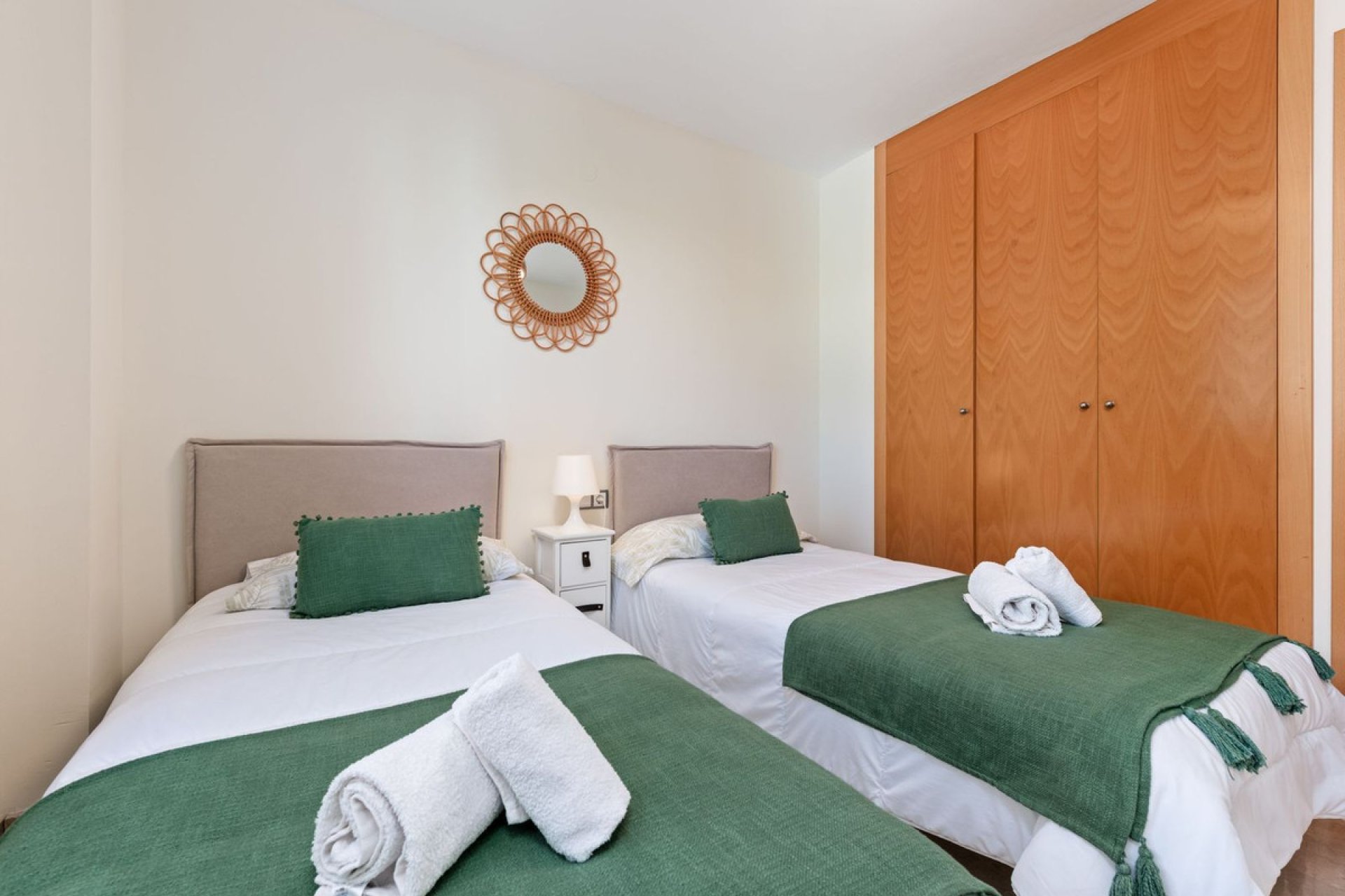 Resale - Apartment - Middle Floor Apartment - Casares - Casares Playa