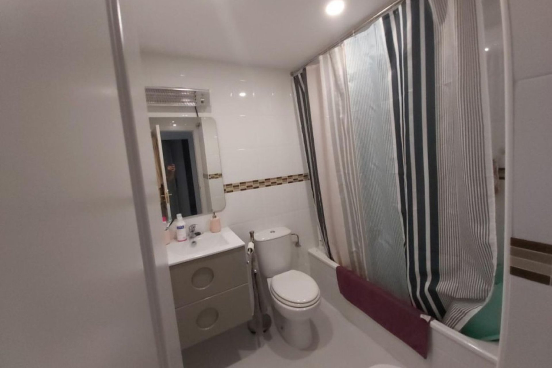 Resale - Apartment - Middle Floor Apartment - Casares - Doña Julia