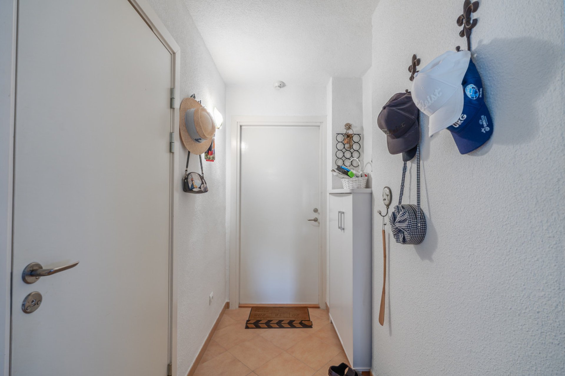 Resale - Apartment - Middle Floor Apartment - Estepona - Atalaya