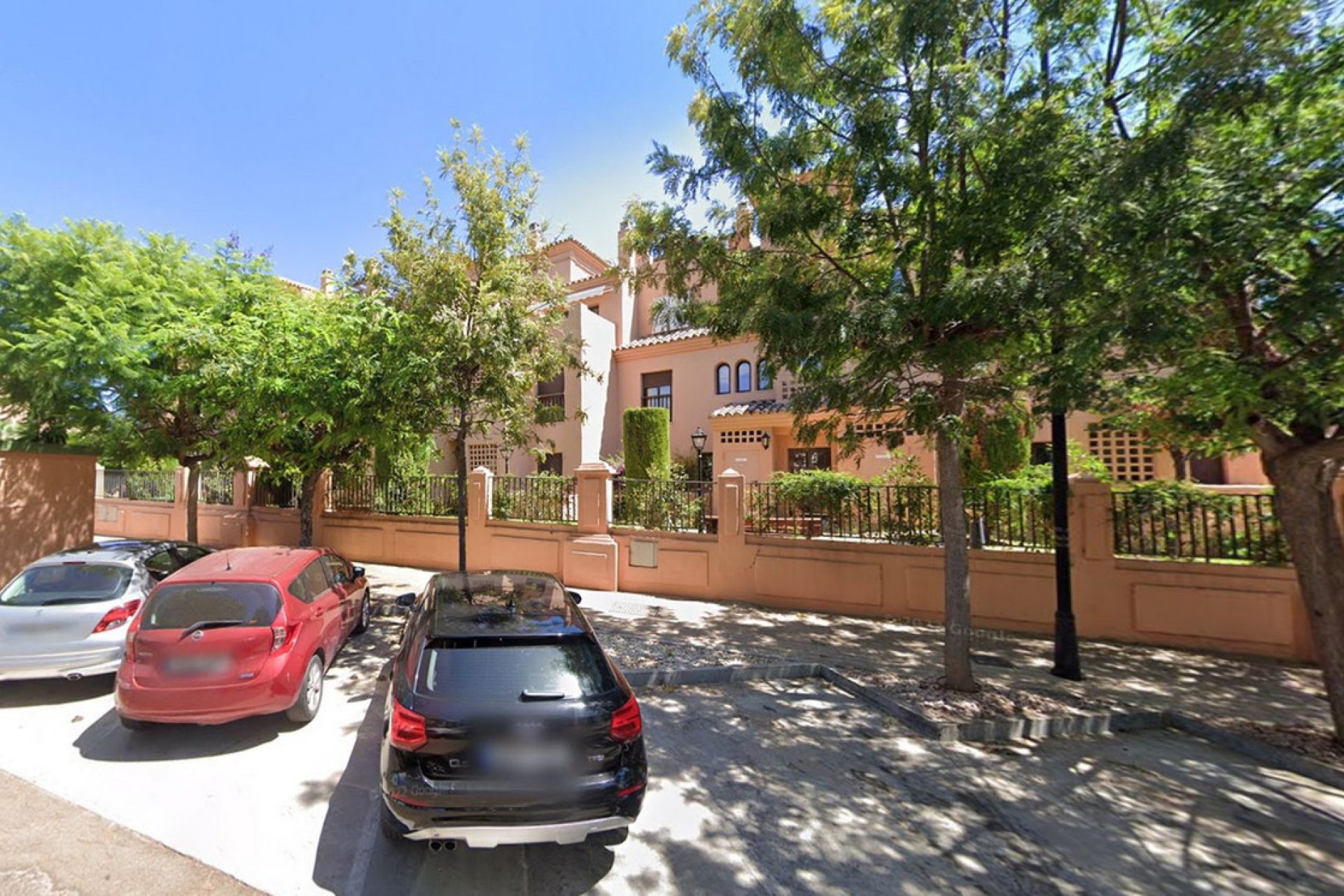 Resale - Apartment - Middle Floor Apartment - Estepona - Atalaya