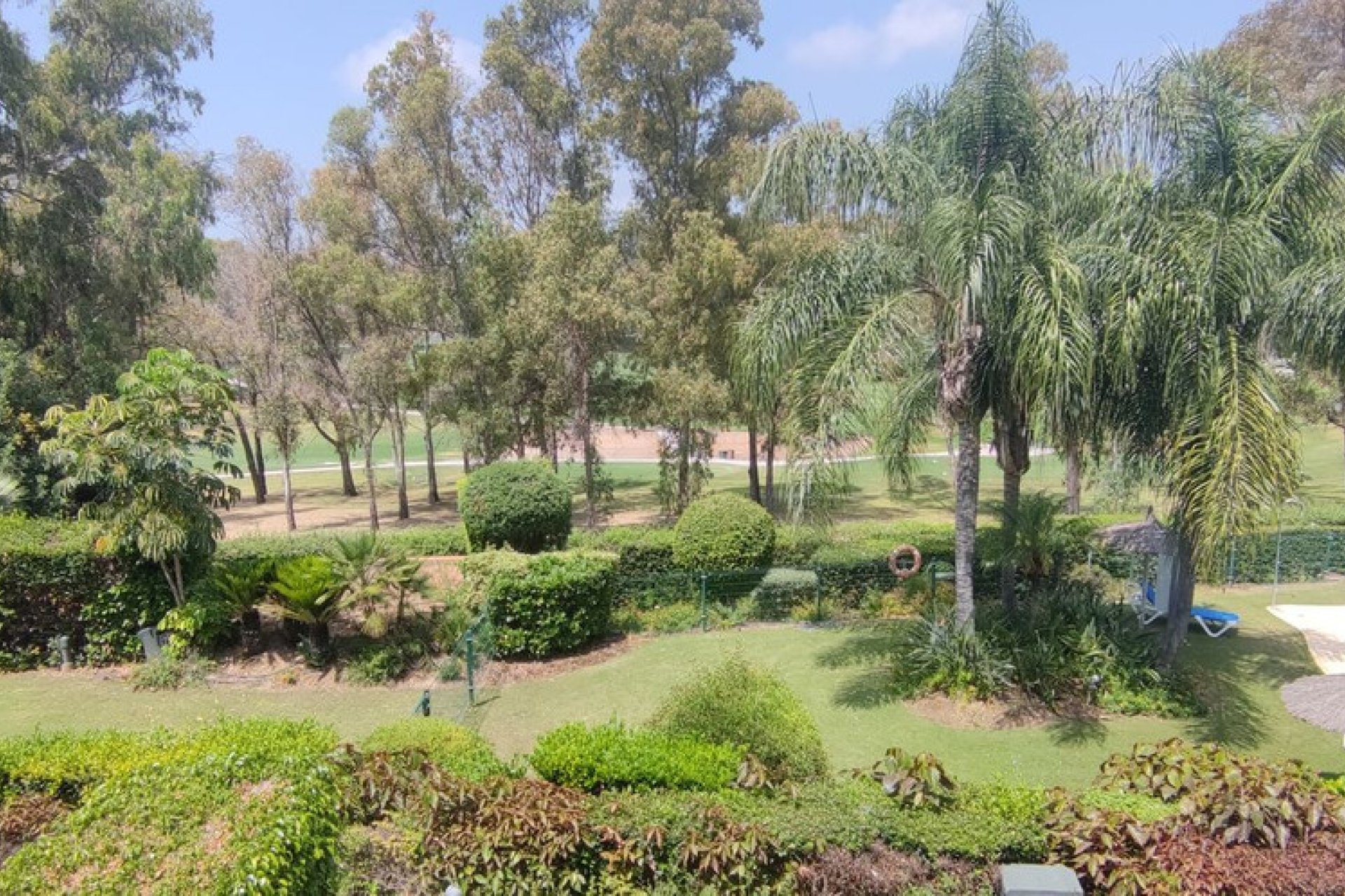 Resale - Apartment - Middle Floor Apartment - Estepona - Atalaya