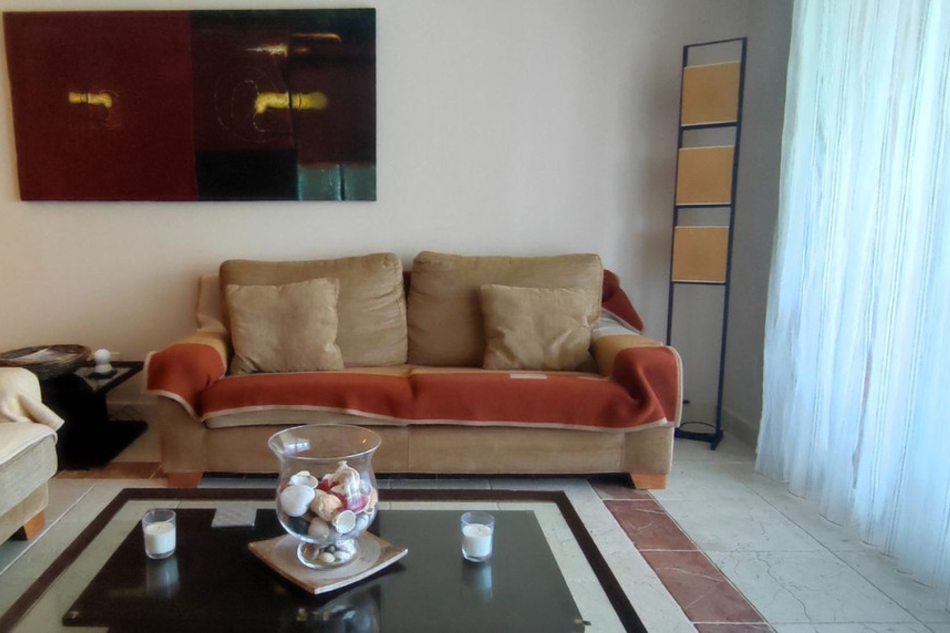 Resale - Apartment - Middle Floor Apartment - Estepona - Atalaya