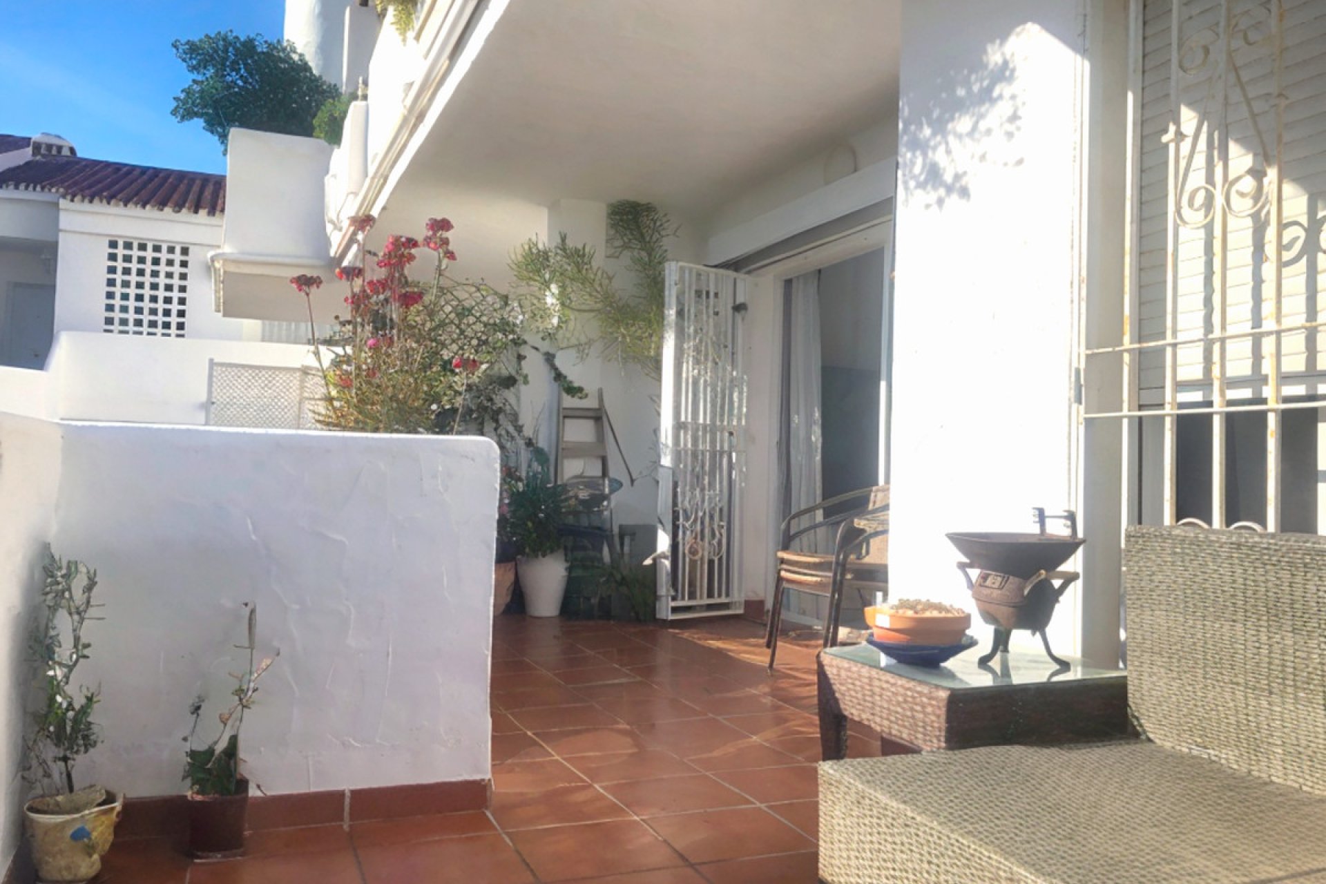 Resale - Apartment - Middle Floor Apartment - Estepona - Bel Air