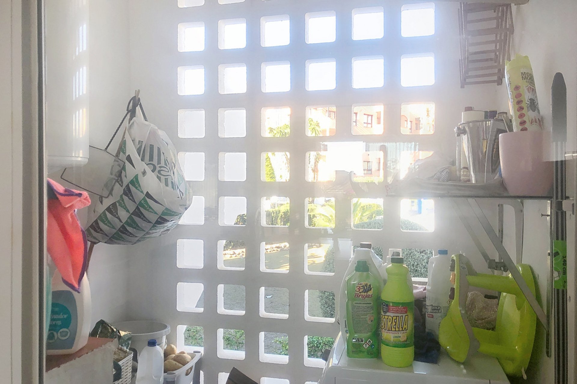 Resale - Apartment - Middle Floor Apartment - Estepona - Bel Air