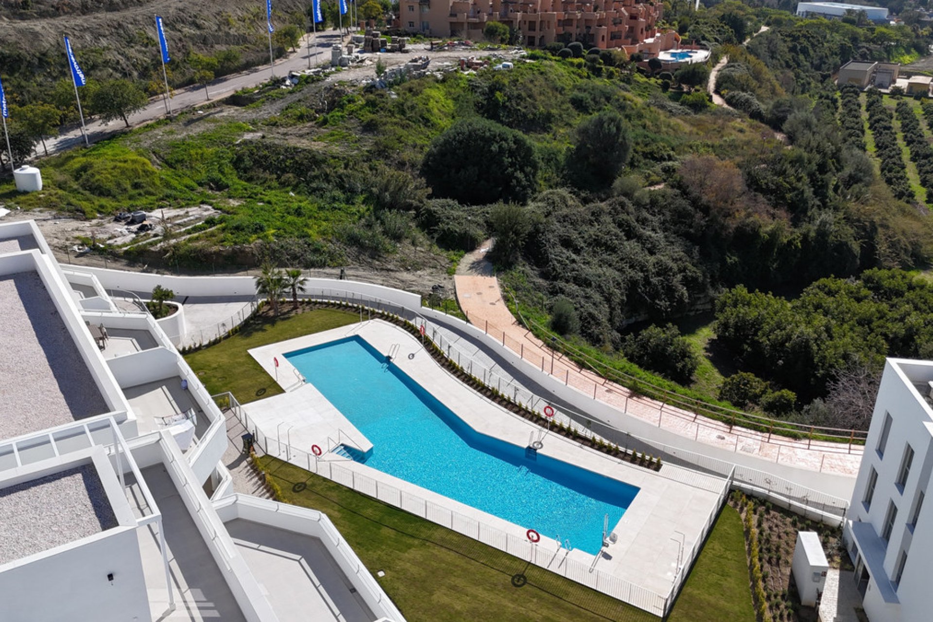 Resale - Apartment - Middle Floor Apartment - Estepona - Cancelada