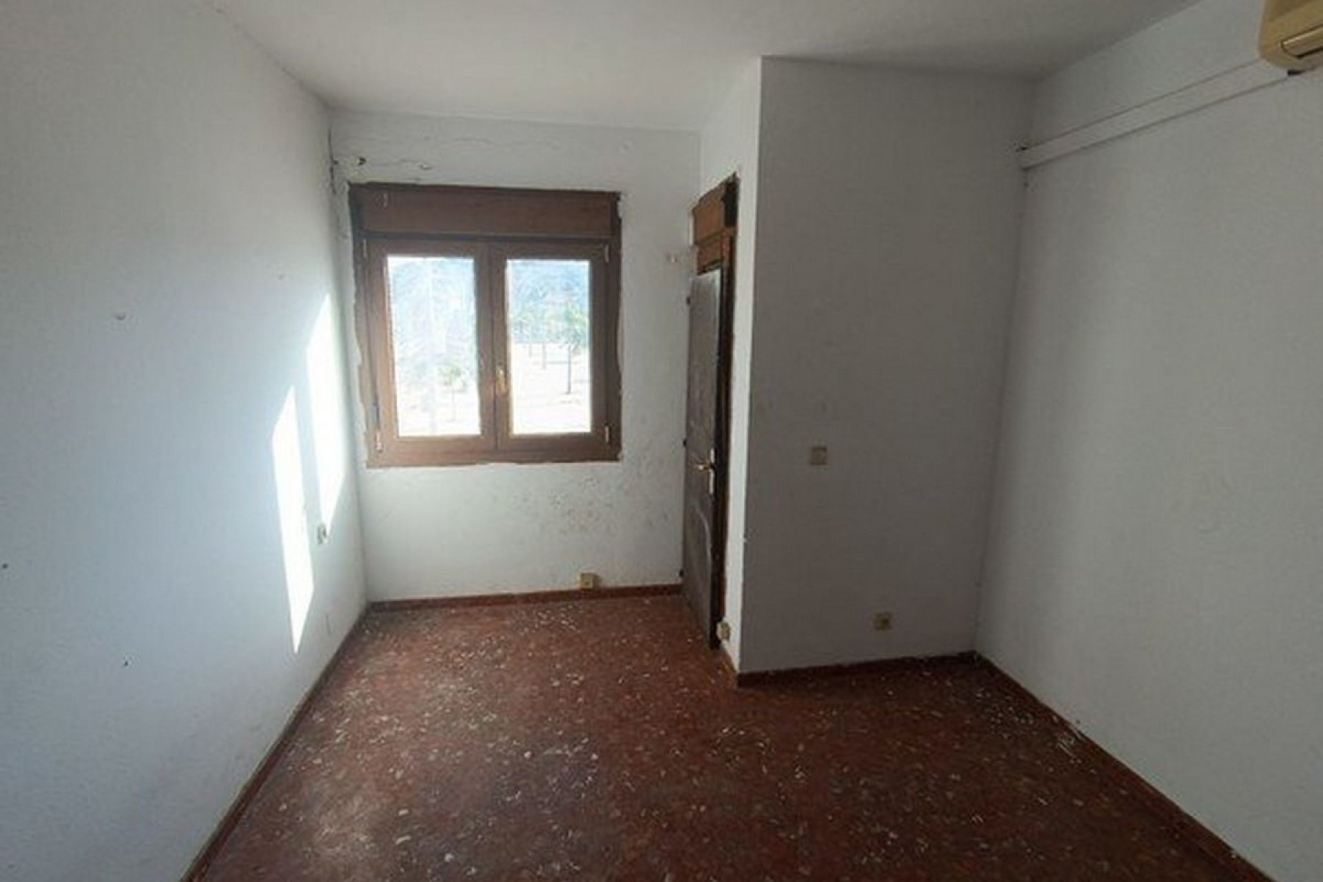 Resale - Apartment - Middle Floor Apartment - Estepona - Cancelada