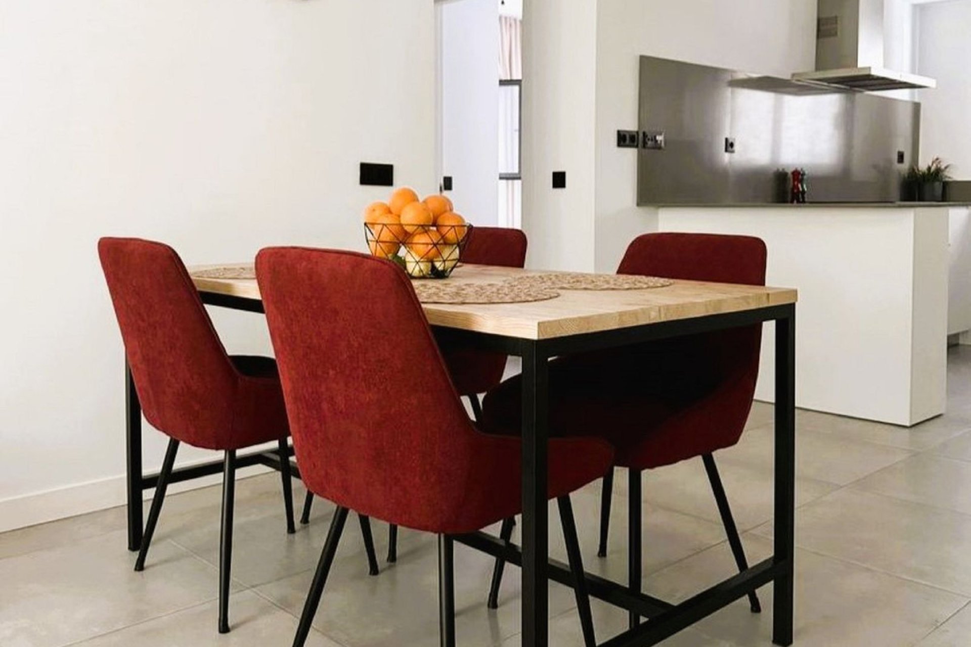 Resale - Apartment - Middle Floor Apartment - Estepona - Cancelada