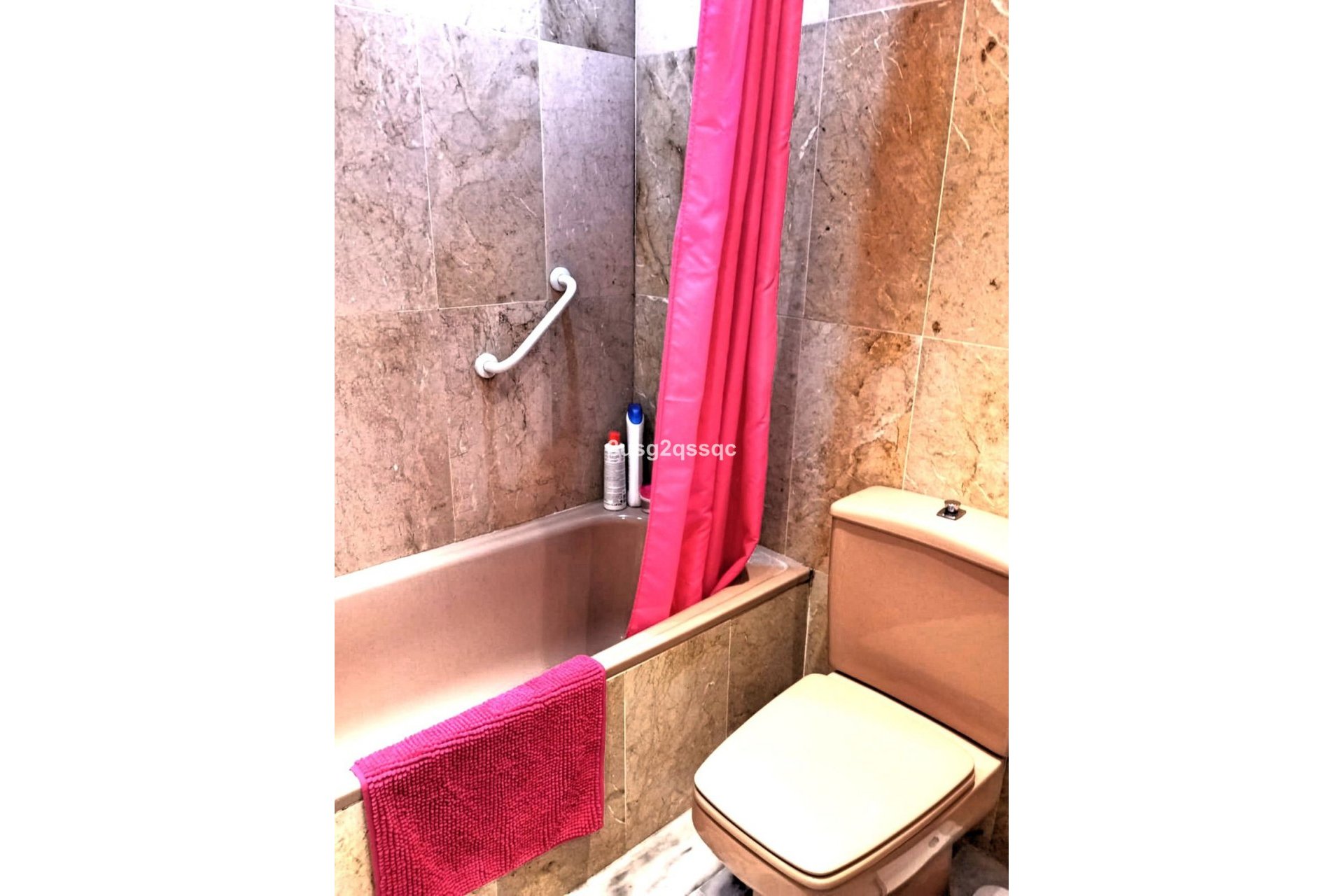 Resale - Apartment - Middle Floor Apartment - Estepona - Costalita