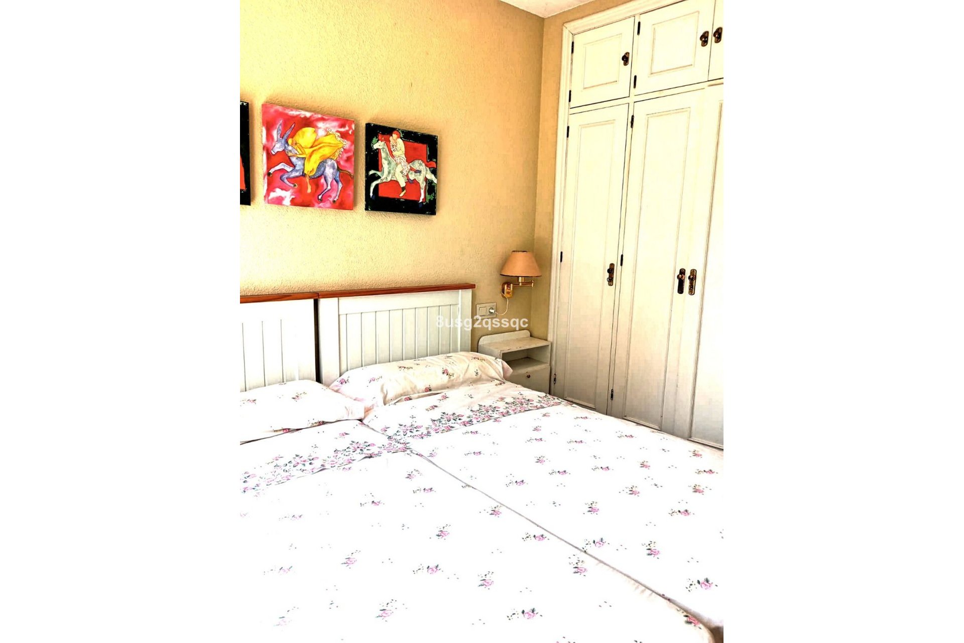 Resale - Apartment - Middle Floor Apartment - Estepona - Costalita