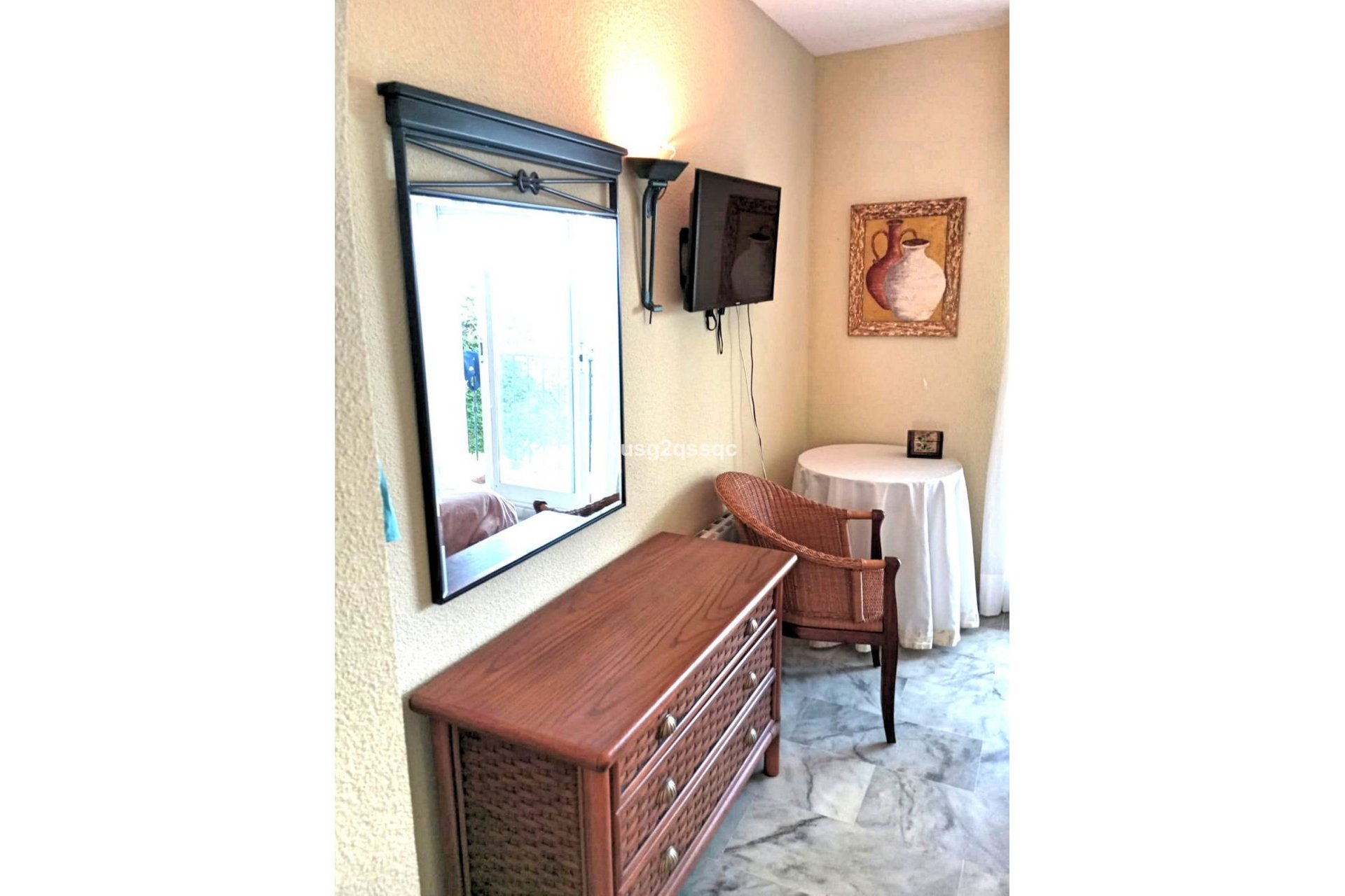 Resale - Apartment - Middle Floor Apartment - Estepona - Costalita