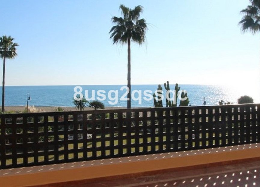 Resale - Apartment - Middle Floor Apartment - Estepona - Costalita