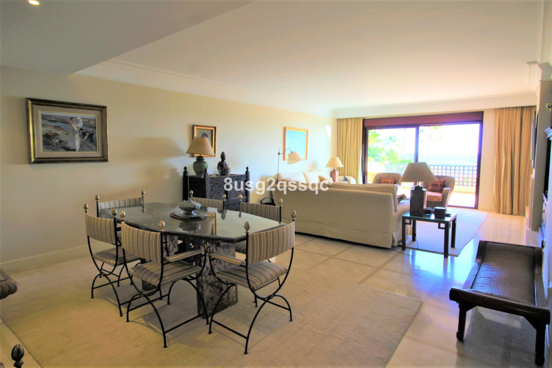 Resale - Apartment - Middle Floor Apartment - Estepona - Costalita