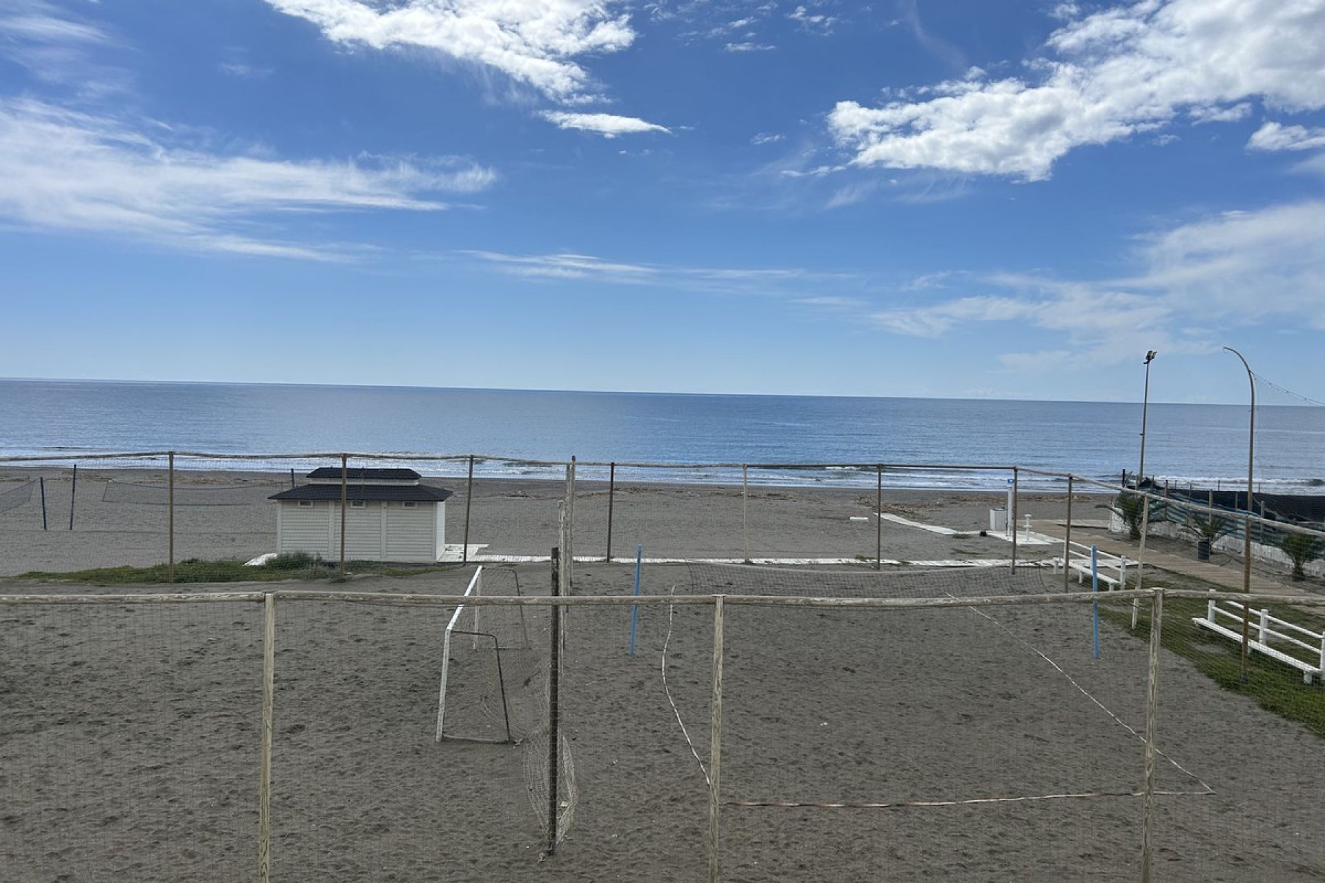 Resale - Apartment - Middle Floor Apartment - Estepona - El Morche