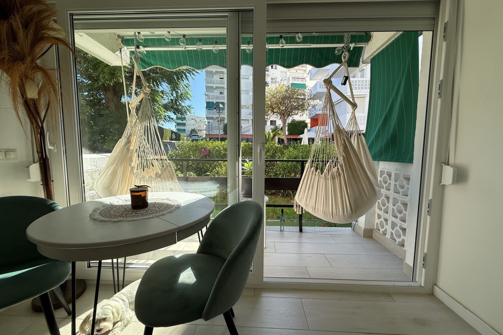 Resale - Apartment - Middle Floor Apartment - Estepona - Estepona Centro