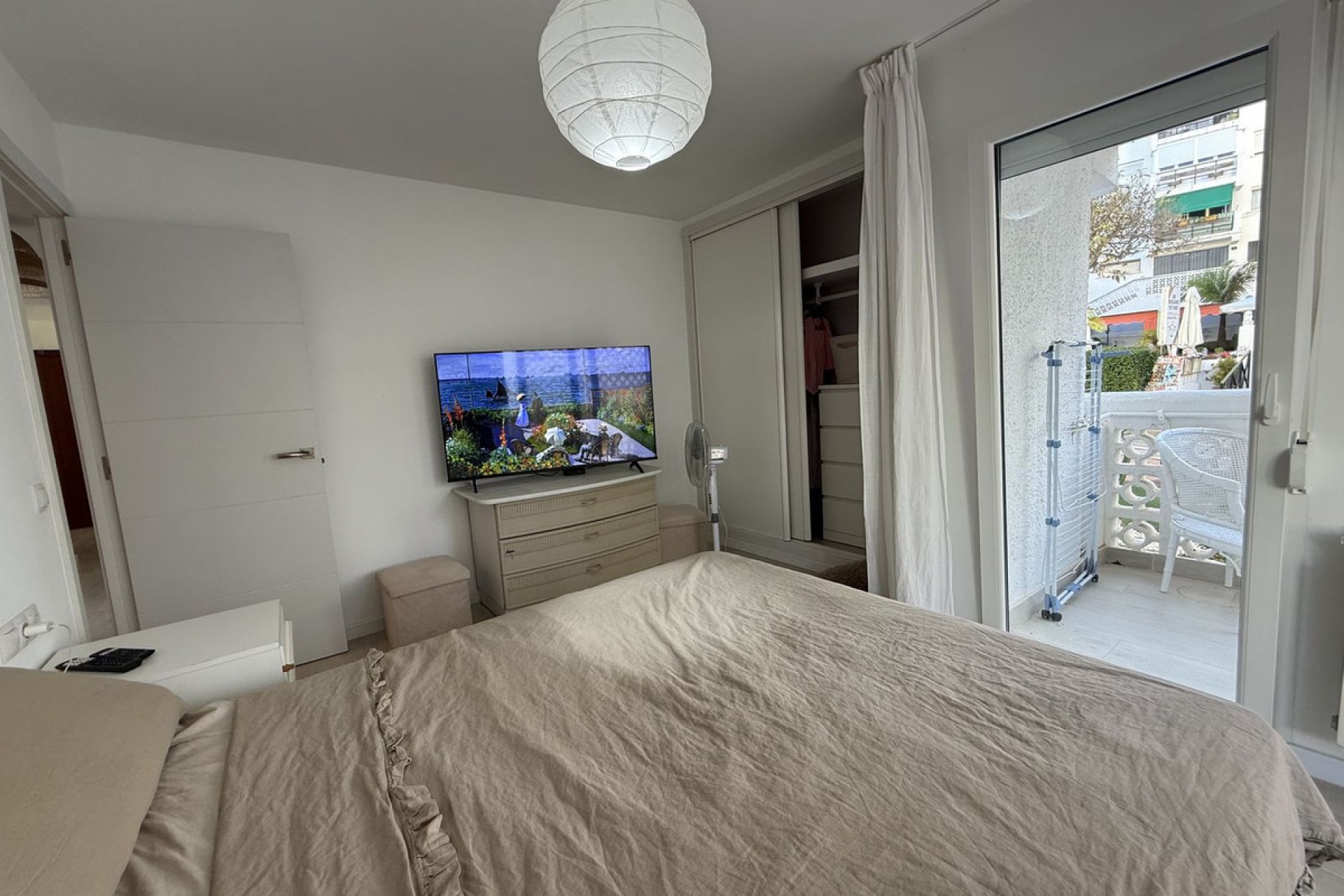 Resale - Apartment - Middle Floor Apartment - Estepona - Estepona Centro