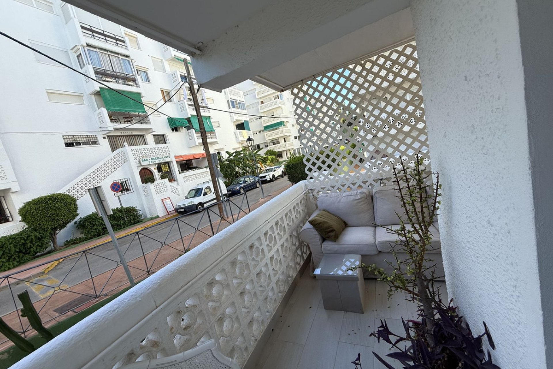 Resale - Apartment - Middle Floor Apartment - Estepona - Estepona Centro