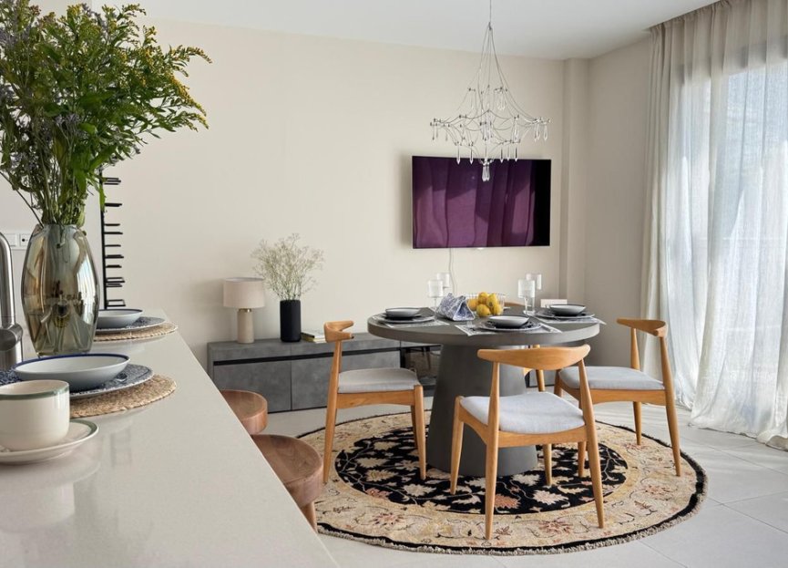 Resale - Apartment - Middle Floor Apartment - Estepona - Estepona Centro