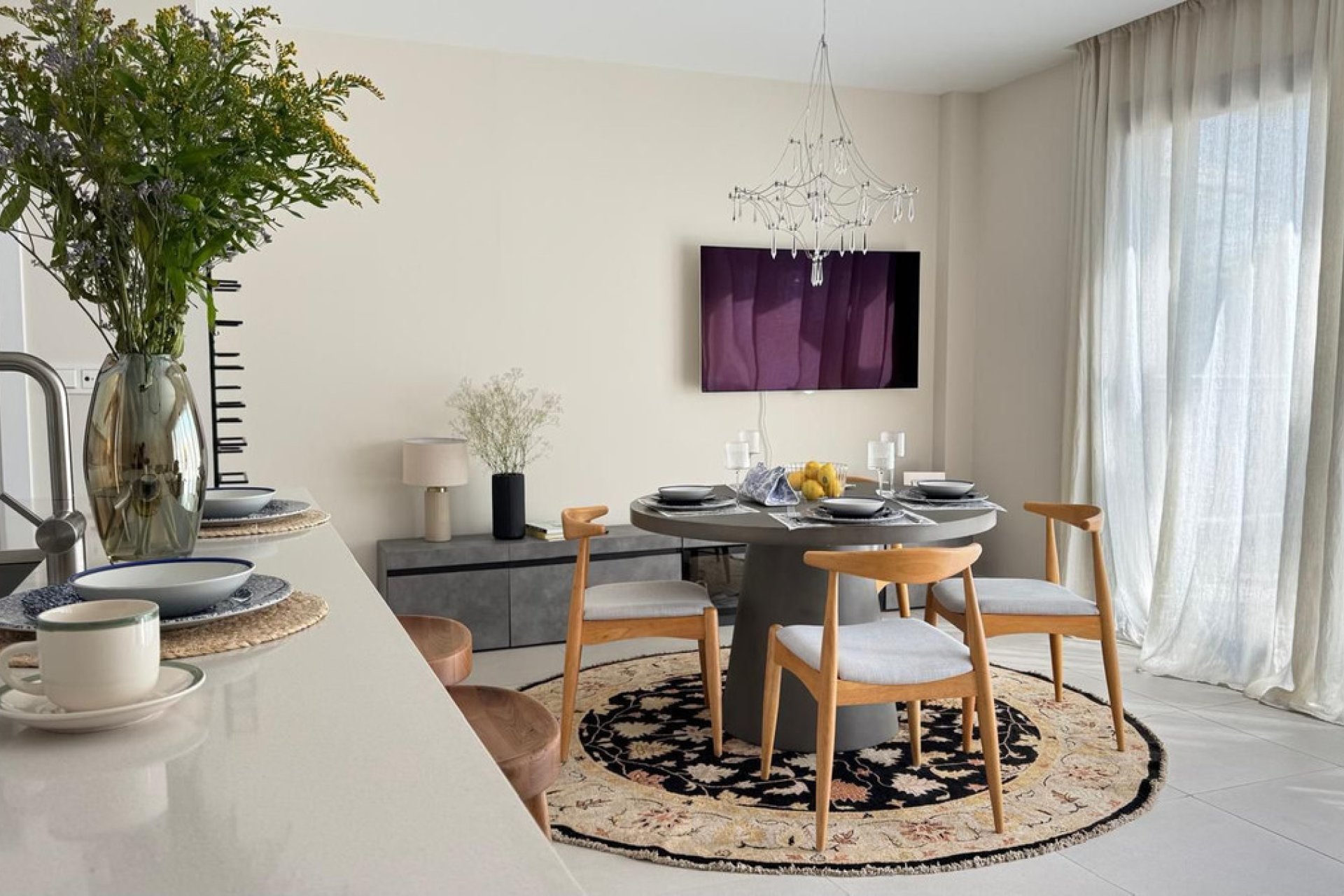 Resale - Apartment - Middle Floor Apartment - Estepona - Estepona Centro