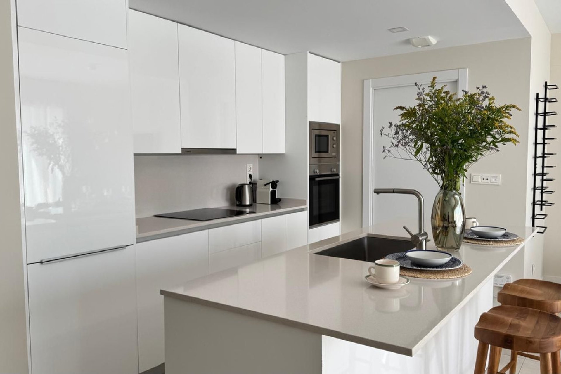 Resale - Apartment - Middle Floor Apartment - Estepona - Estepona Centro