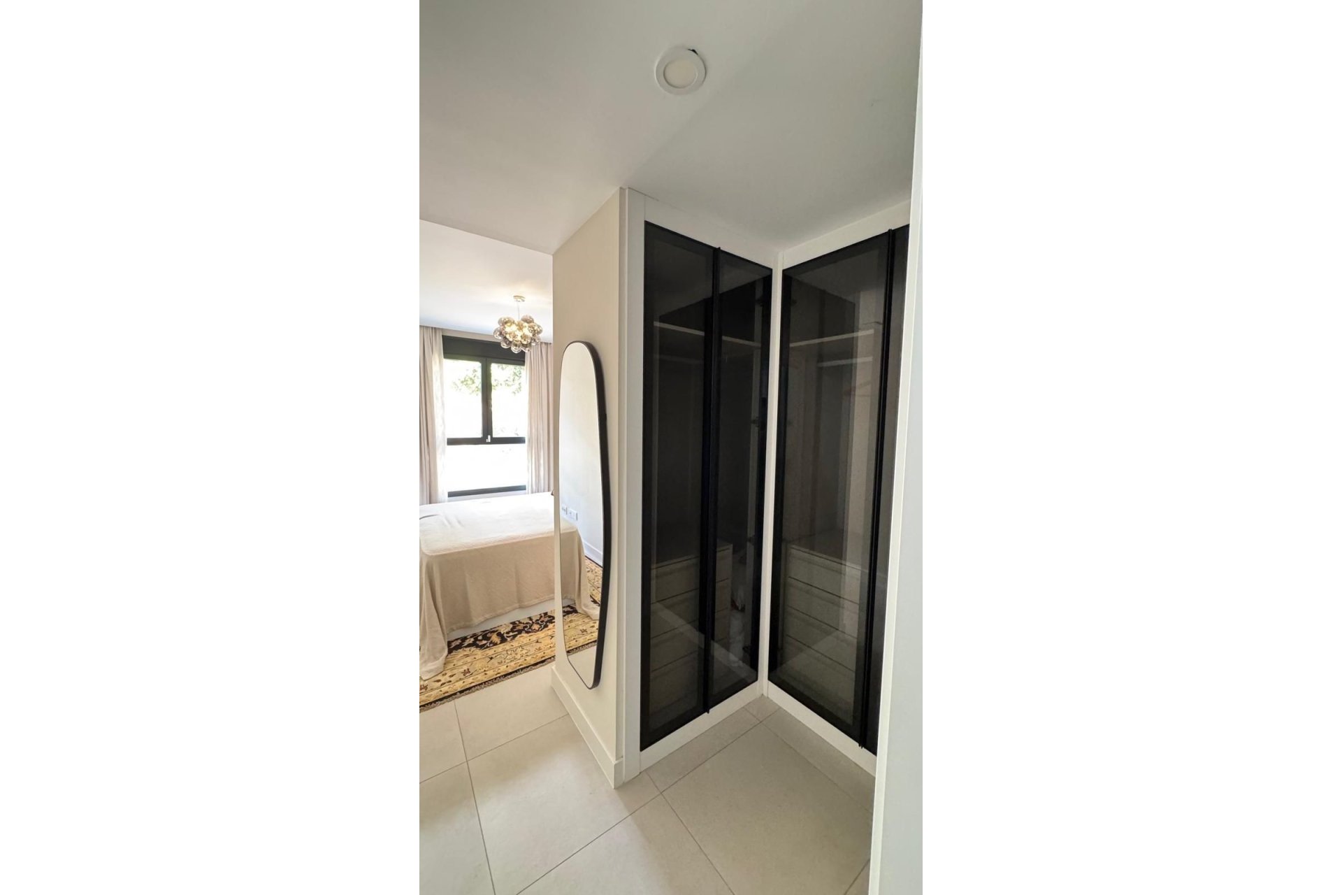 Resale - Apartment - Middle Floor Apartment - Estepona - Estepona Centro