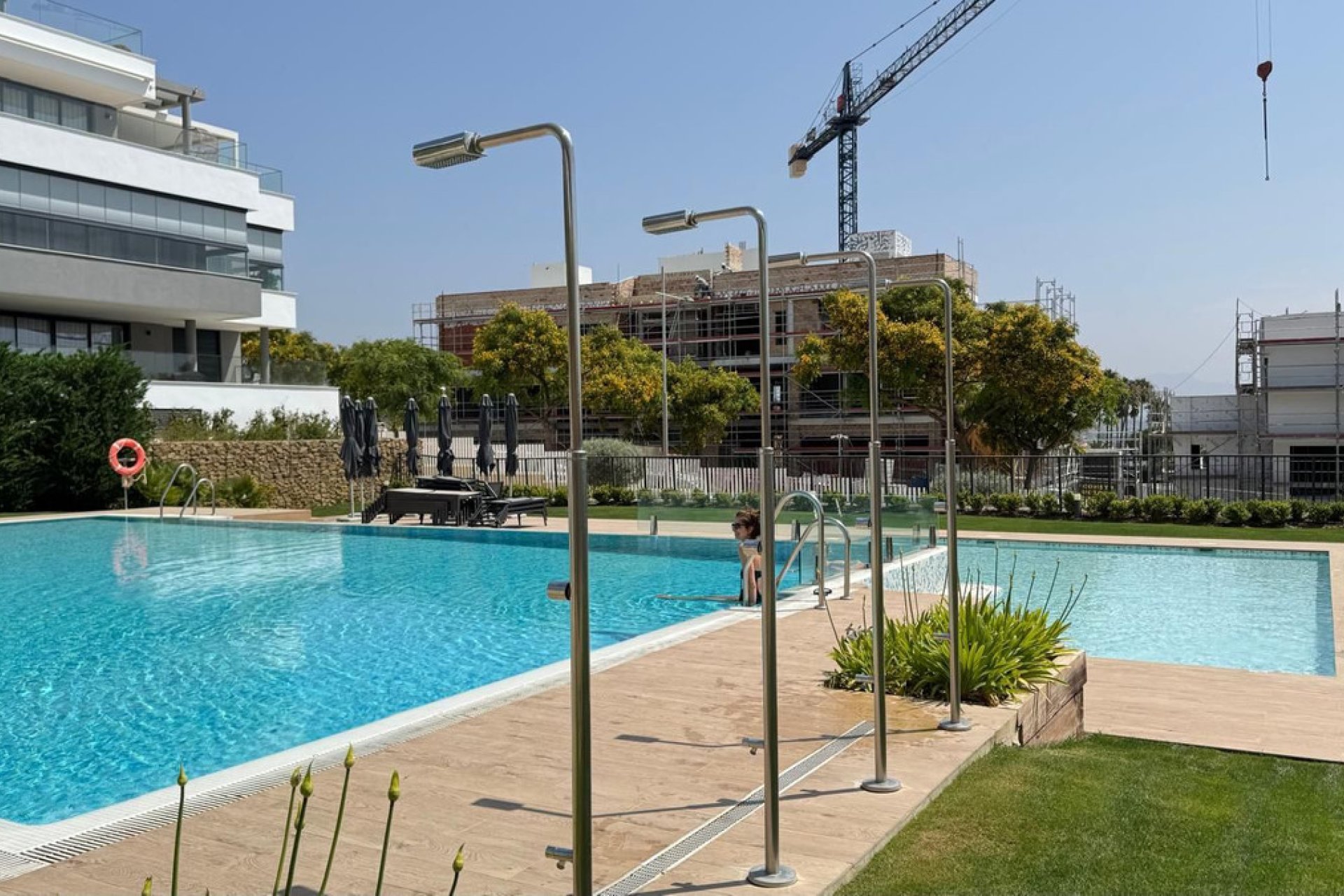 Resale - Apartment - Middle Floor Apartment - Estepona - Estepona Centro