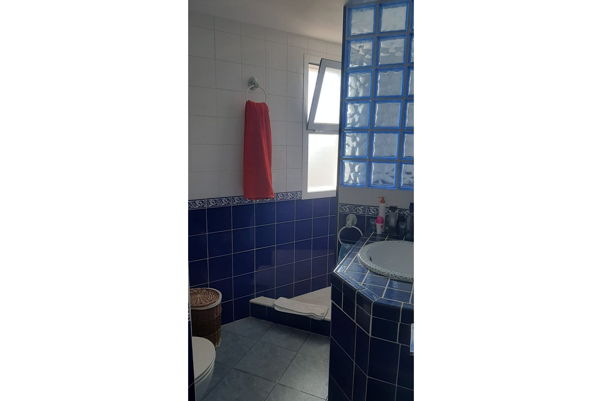 Resale - Apartment - Middle Floor Apartment - Estepona - Estepona Centro