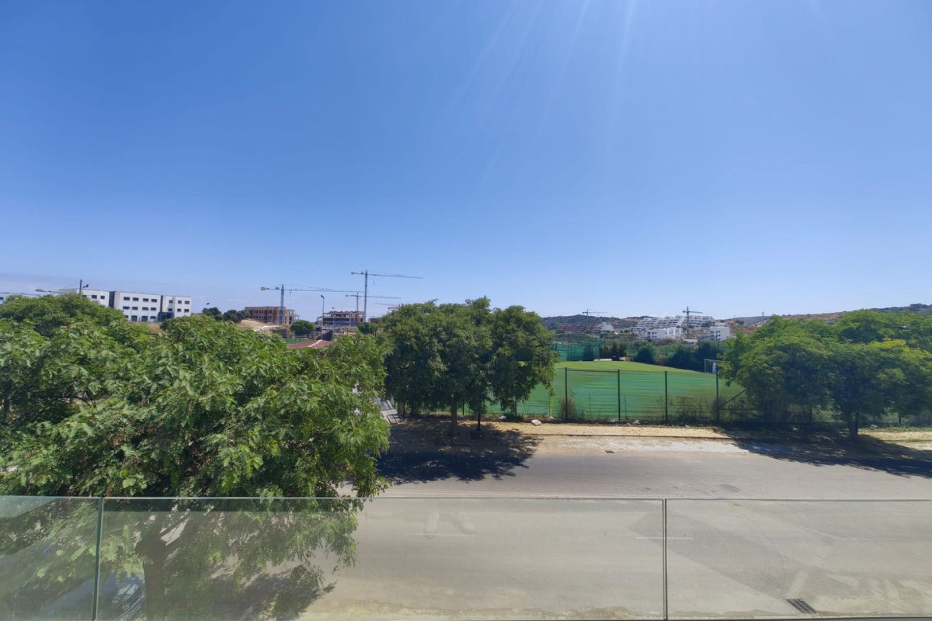 Resale - Apartment - Middle Floor Apartment - Estepona - Estepona Centro