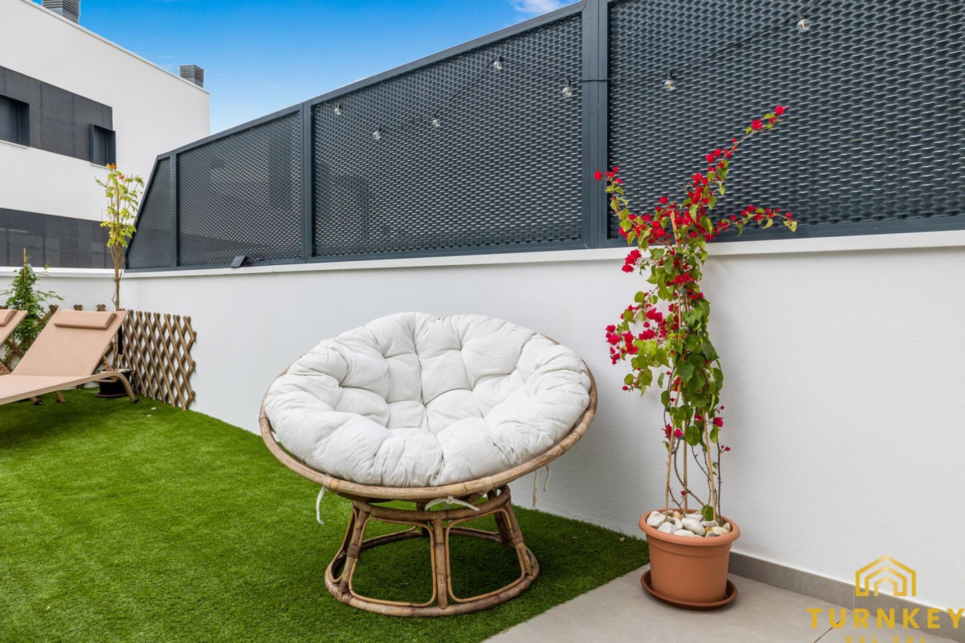 Resale - Apartment - Middle Floor Apartment - Estepona - Estepona Centro