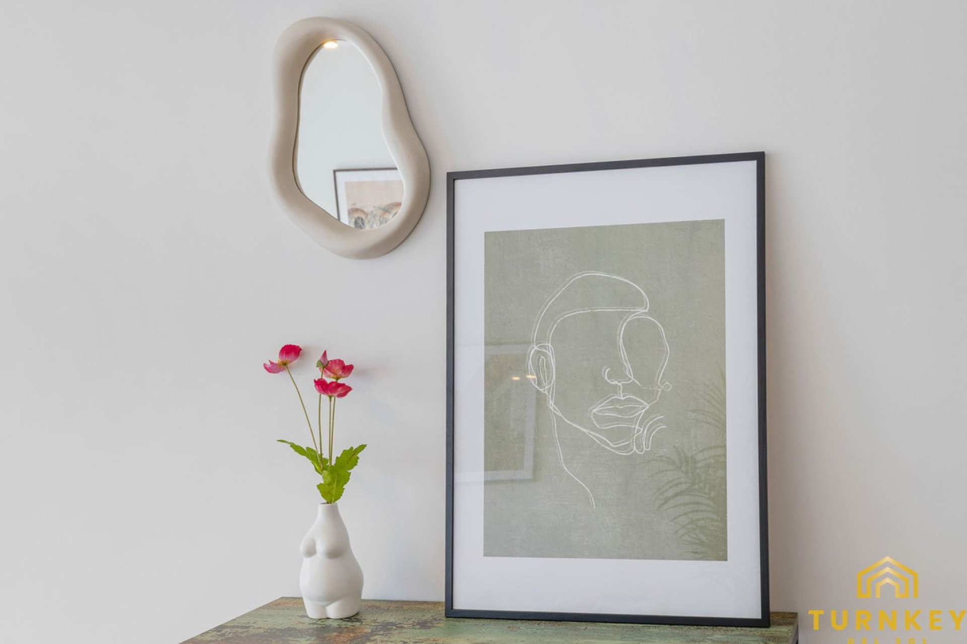 Resale - Apartment - Middle Floor Apartment - Estepona - Estepona Centro