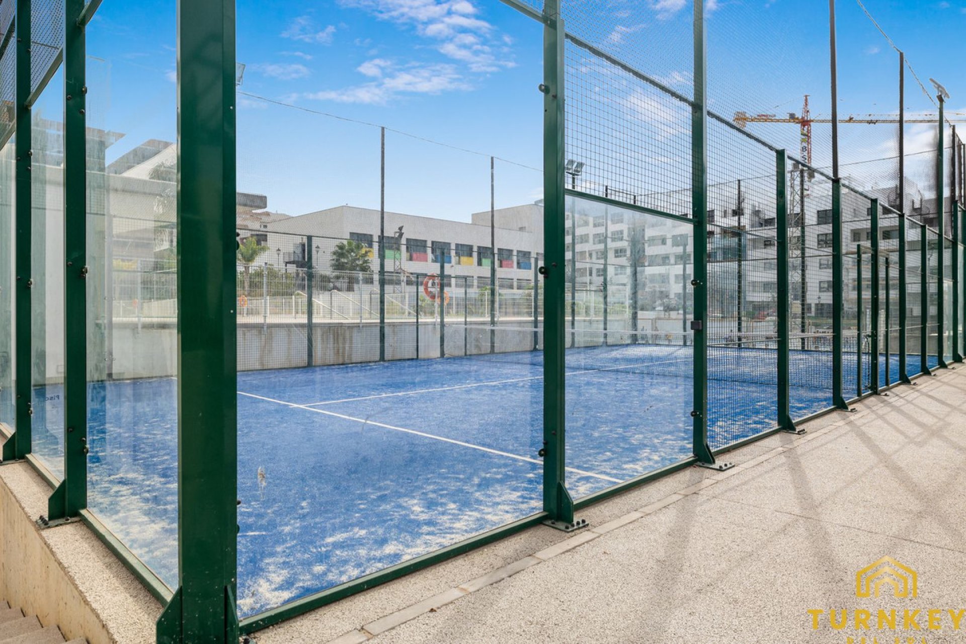 Resale - Apartment - Middle Floor Apartment - Estepona - Estepona Centro