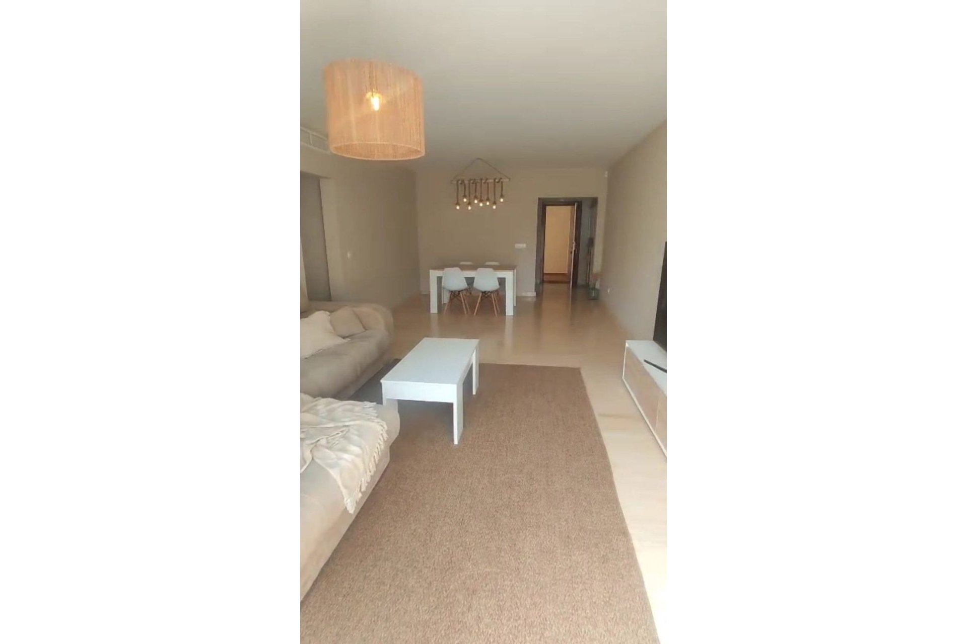 Resale - Apartment - Middle Floor Apartment - Estepona - Estepona Centro