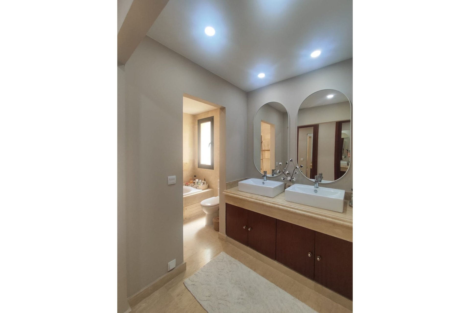 Resale - Apartment - Middle Floor Apartment - Estepona - Estepona Centro