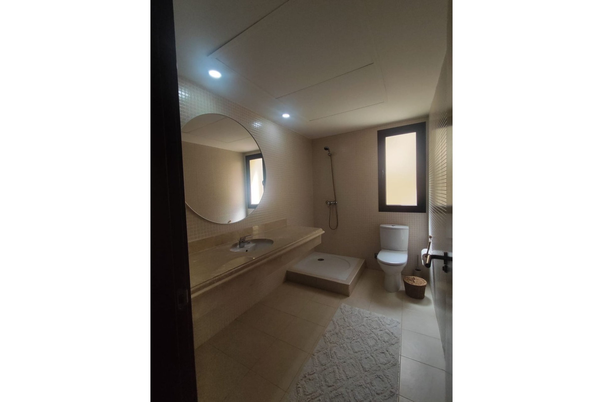 Resale - Apartment - Middle Floor Apartment - Estepona - Estepona Centro